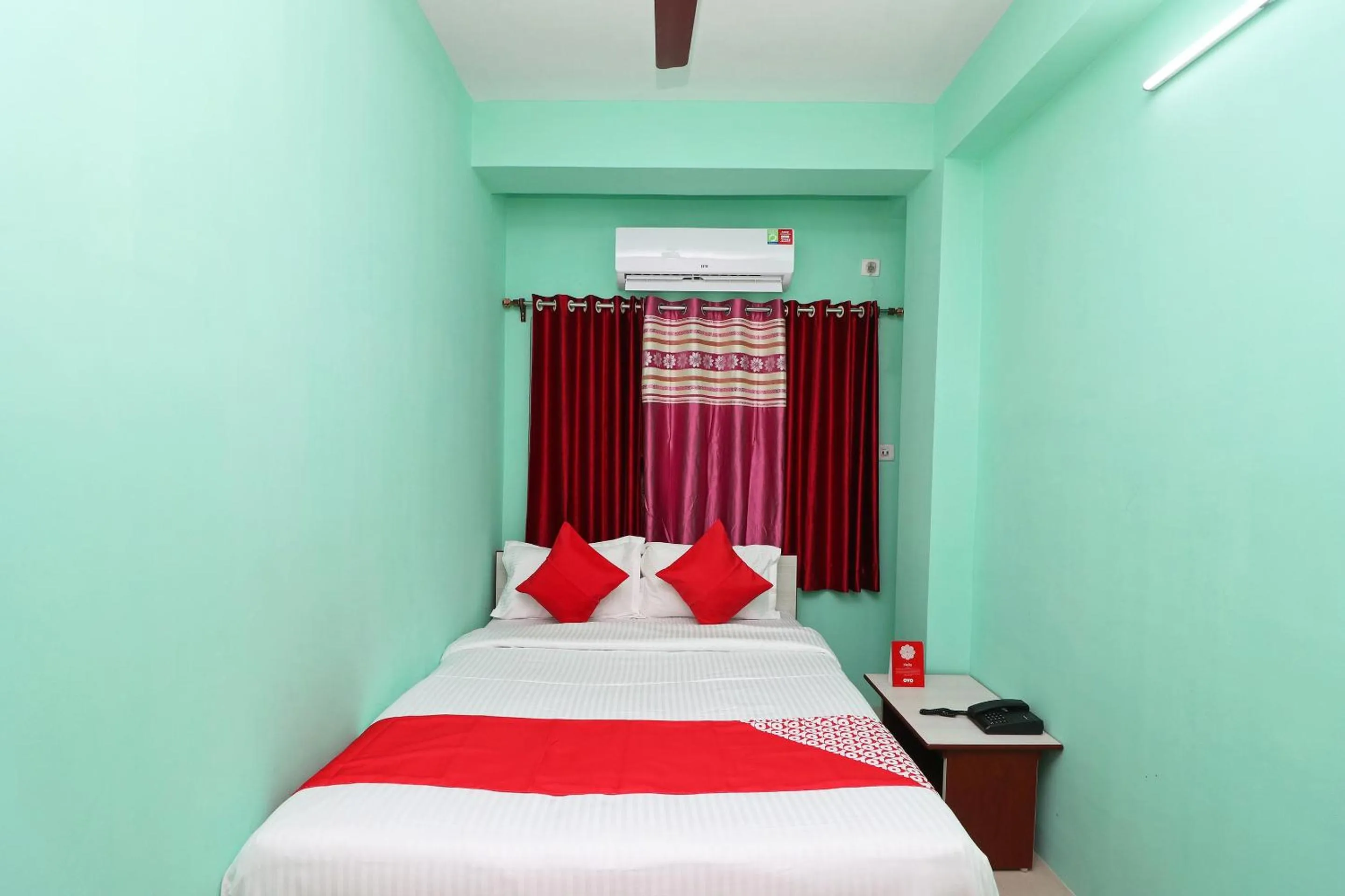 Bedroom, Bed in Hotel O Apan