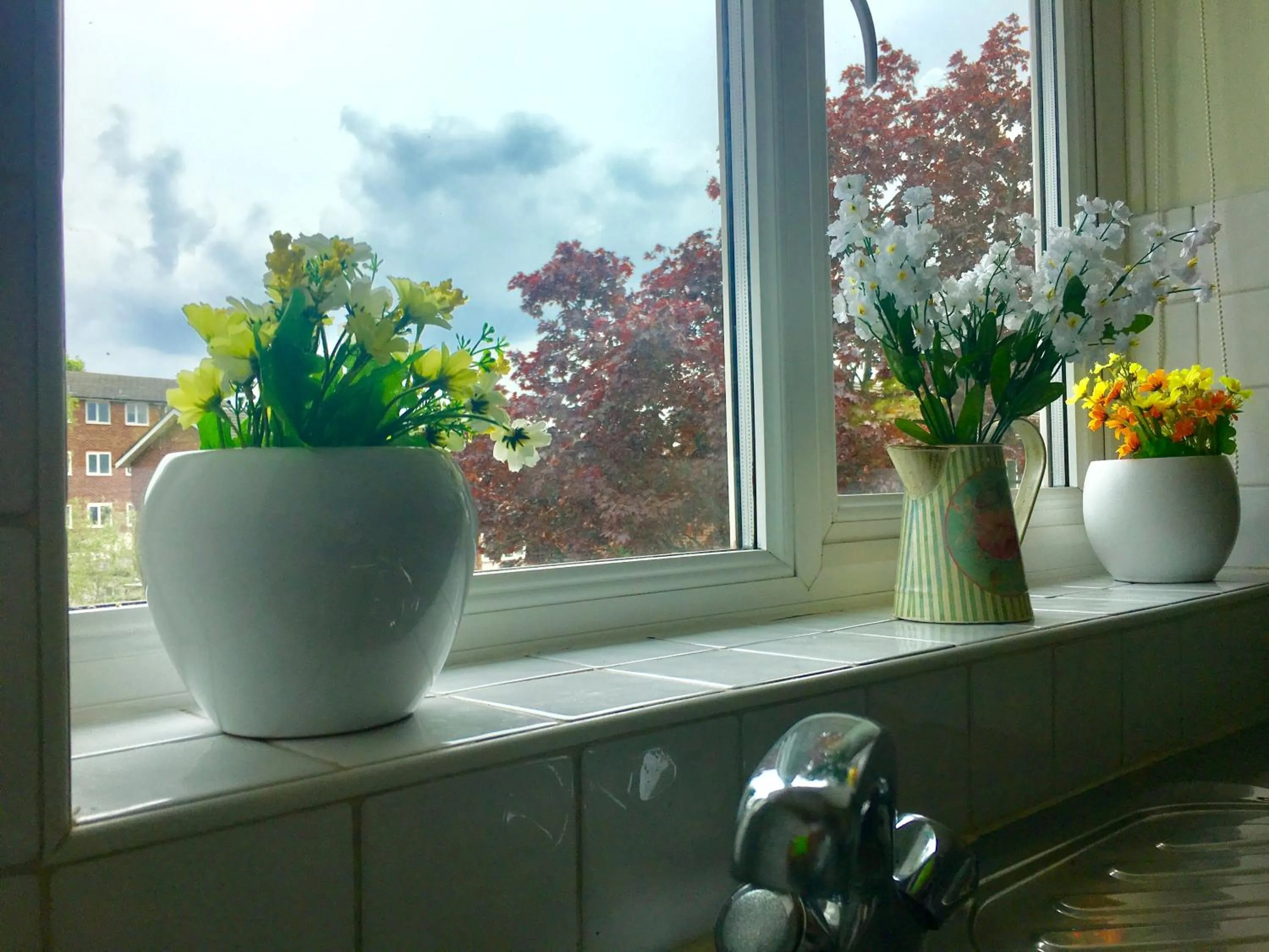 Garden view in Apple Perch 2BR Flat - Free Parking