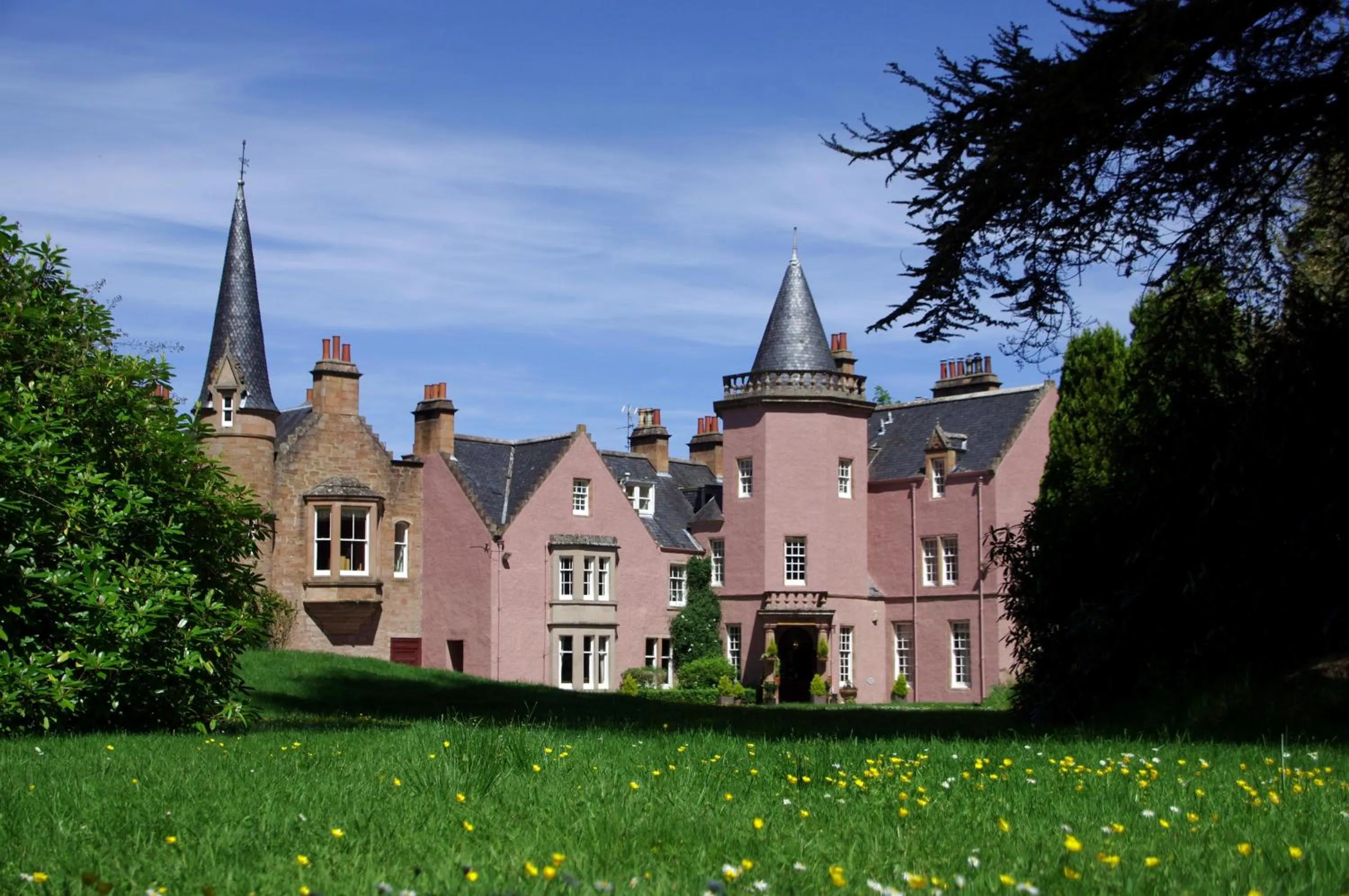 Facade/entrance in Bunchrew House Hotel