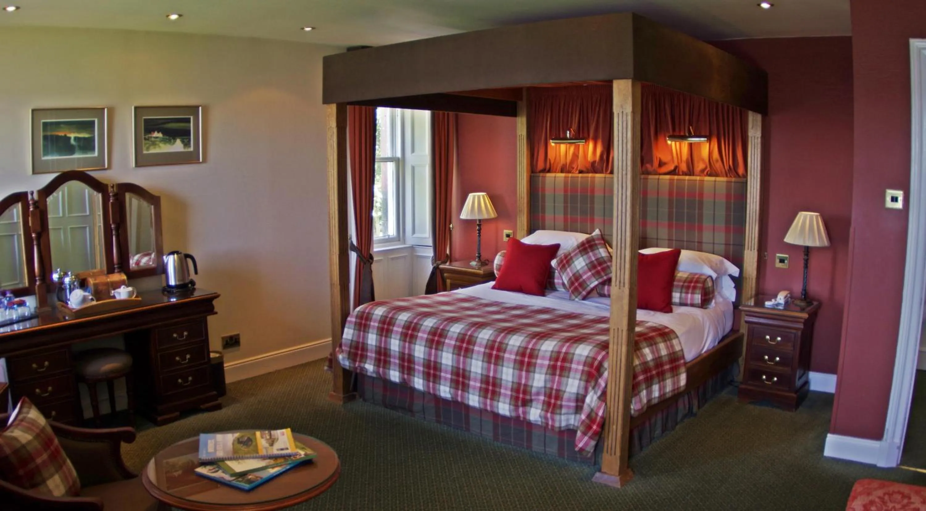Bedroom, Bed in Bunchrew House Hotel