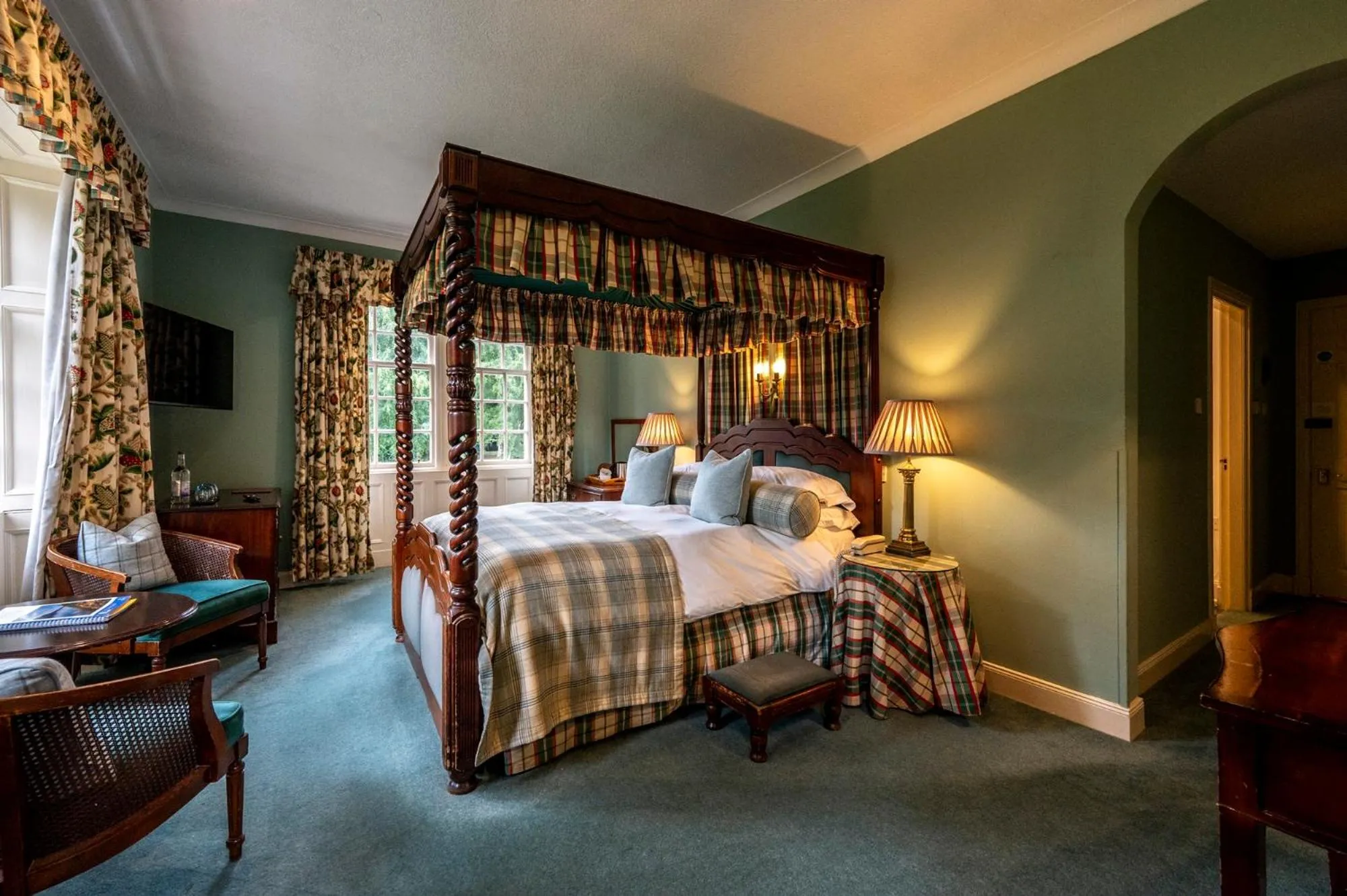 Bedroom, Bed in Bunchrew House Hotel