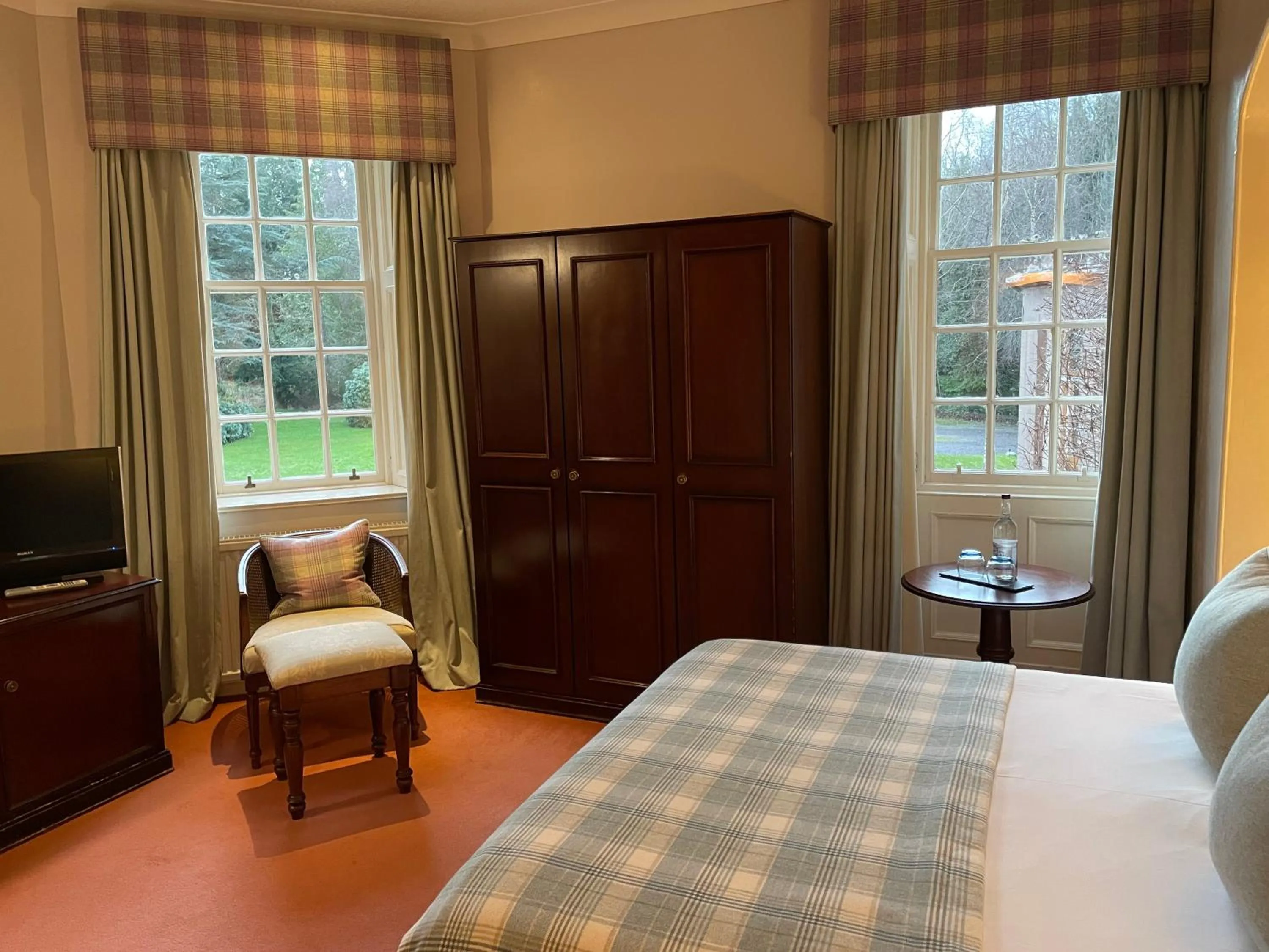 Bedroom, Bed in Bunchrew House Hotel