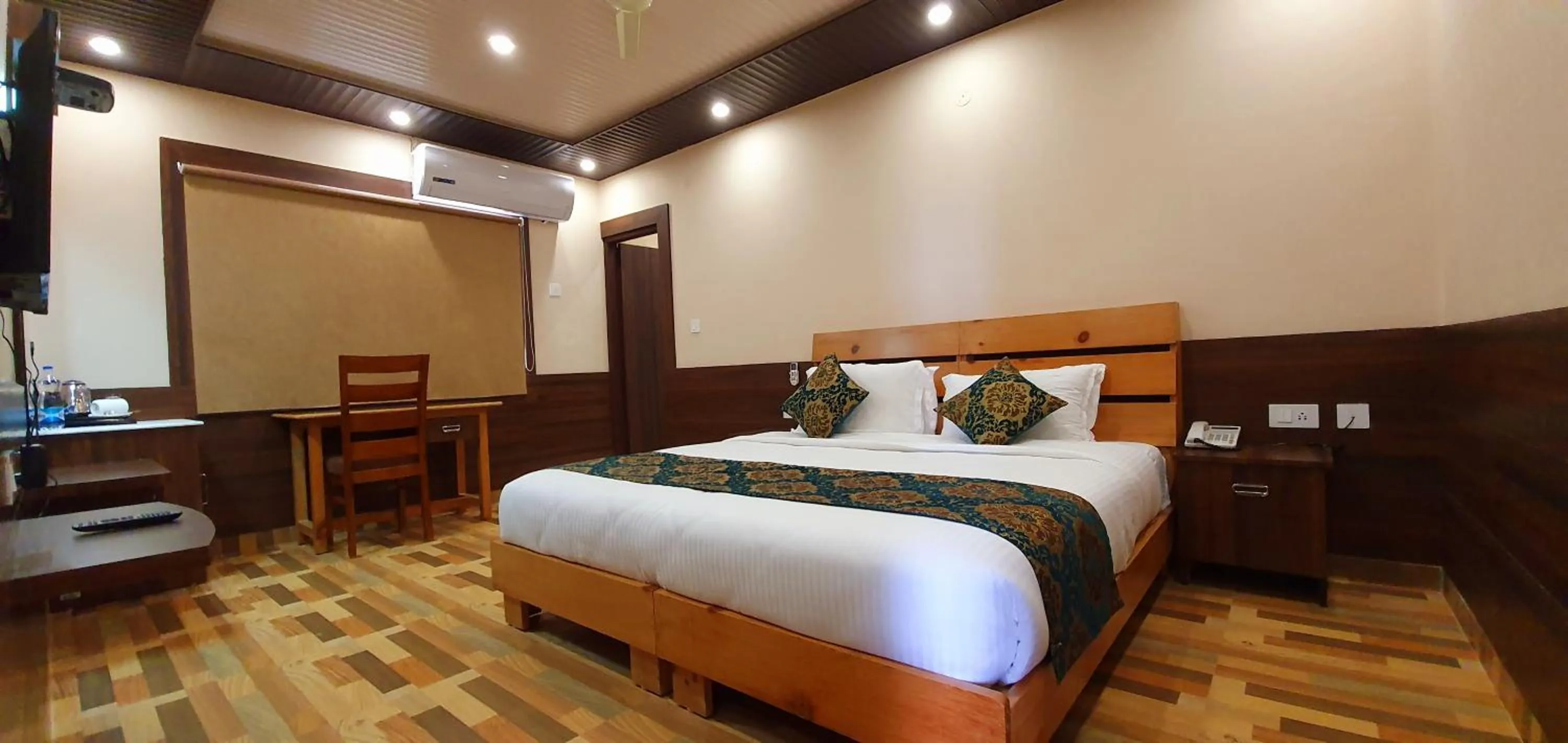 Photo of the whole room, Bed in Hotel Buddha House Himalayan Brothers