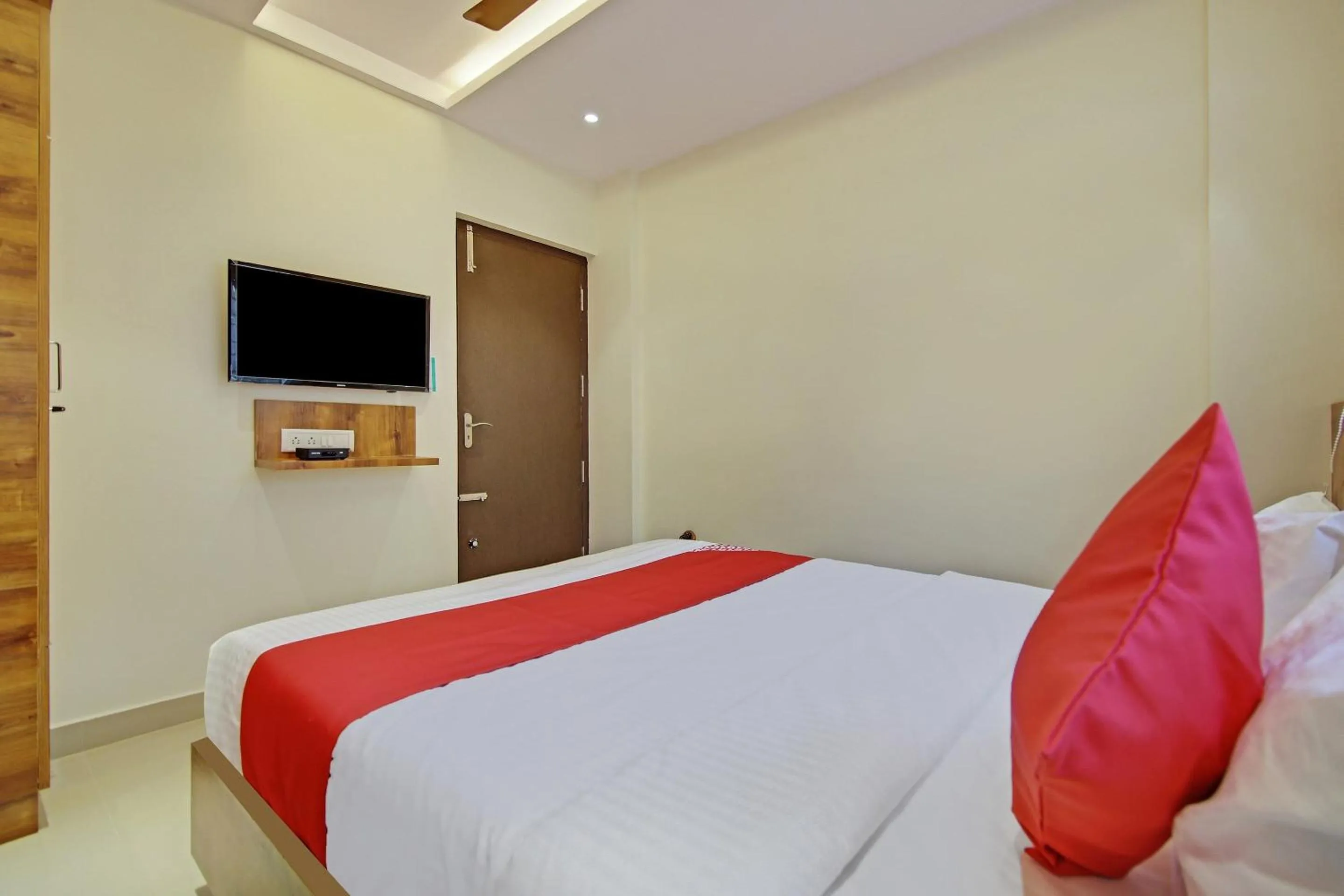 Bedroom in Super Collection O Withinn Hotel