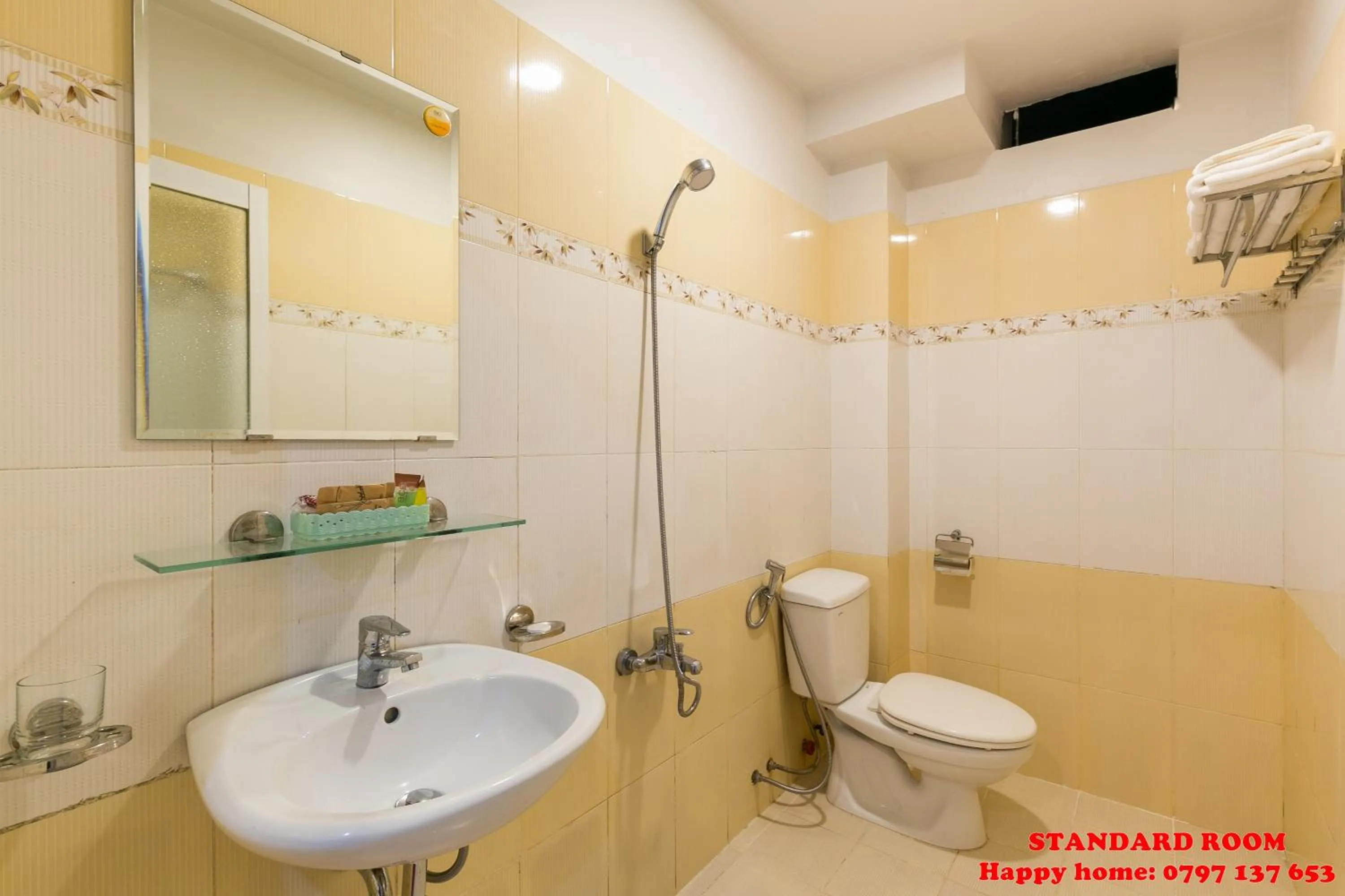 Shower in Happy Home