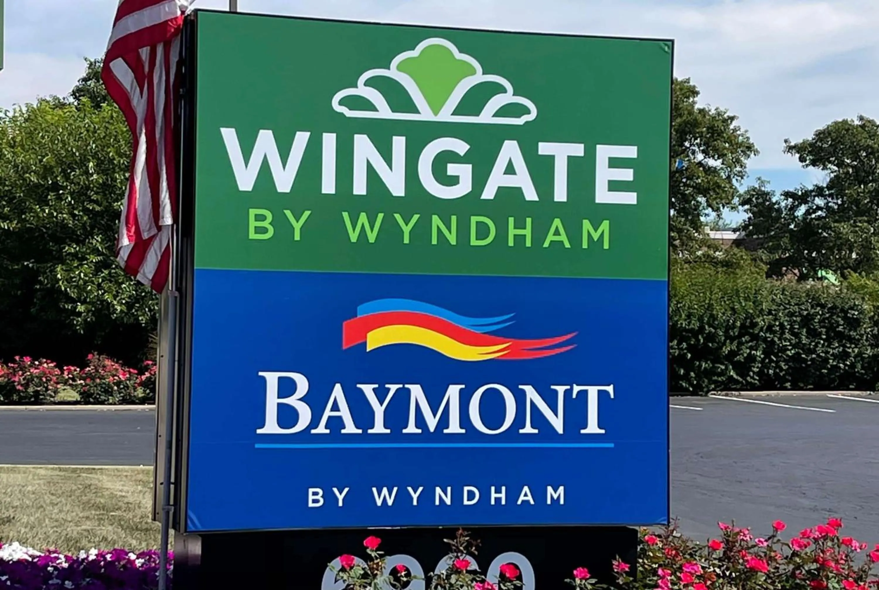 Property building in Wingate by Wyndham Dayton North