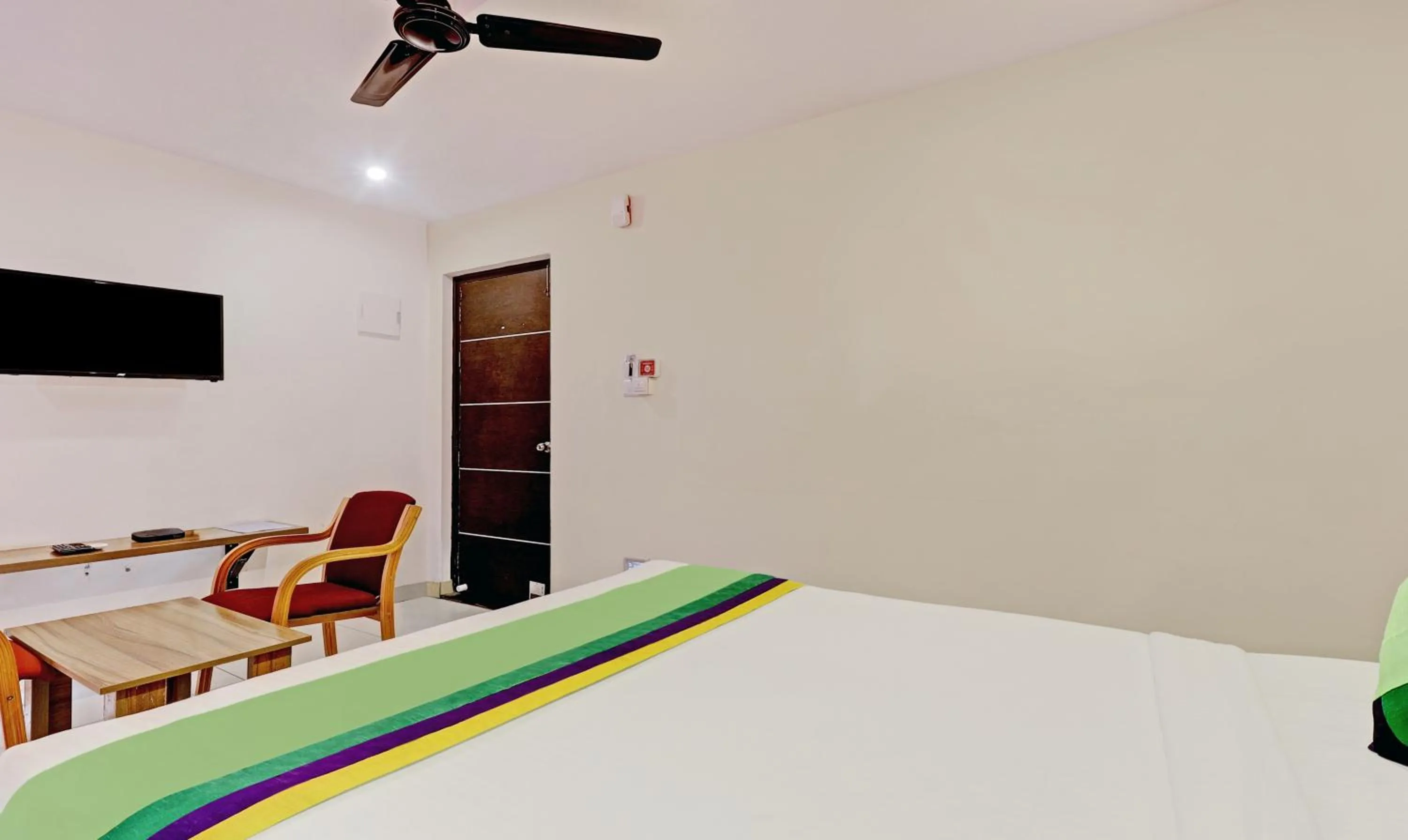 Bed in Treebo Sai Suites Inn Nagavara