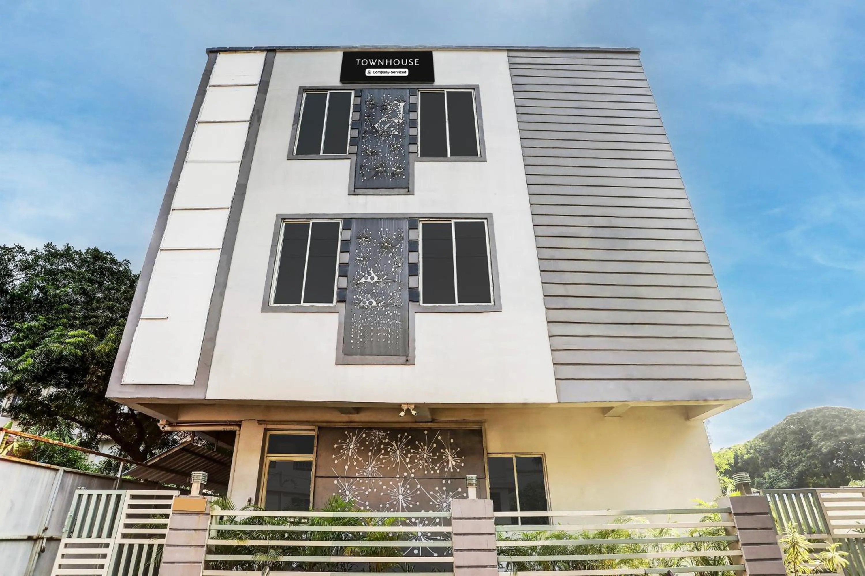 Super Townhouse Chandrasekharpur