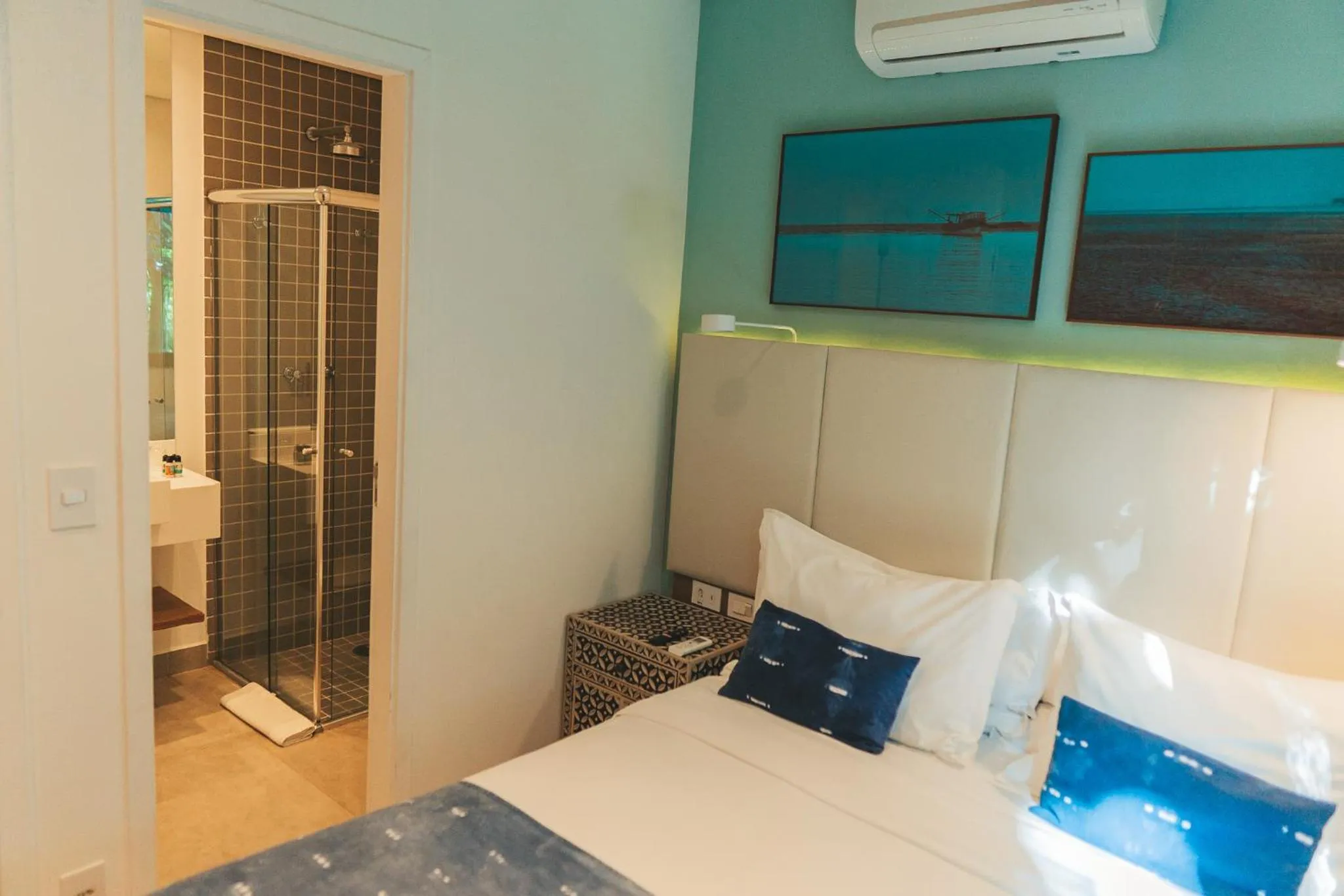 Bathroom, Bed in Casa Di Sirena Ilhabela