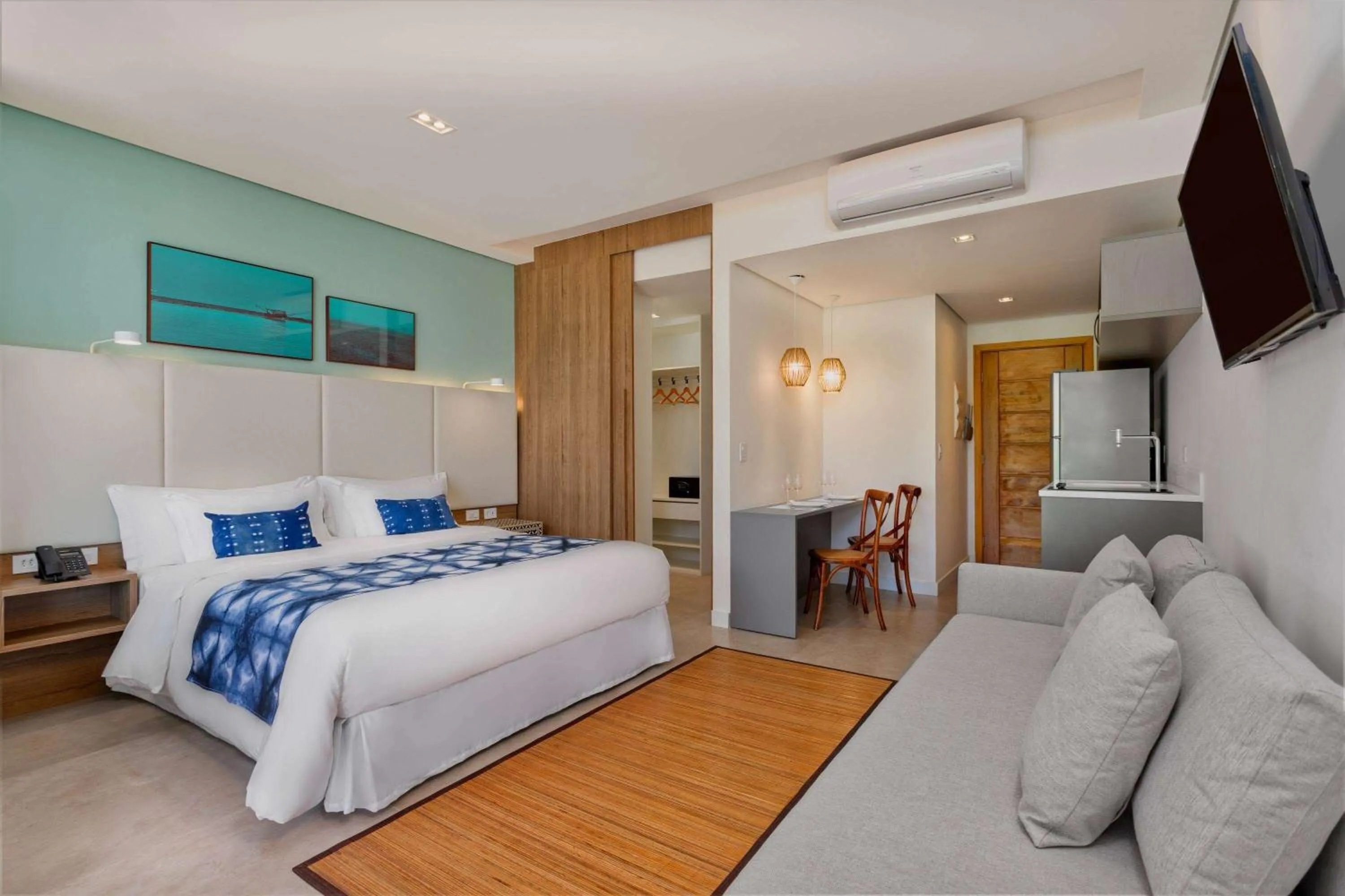 Photo of the whole room, Bed in Casa Di Sirena Ilhabela