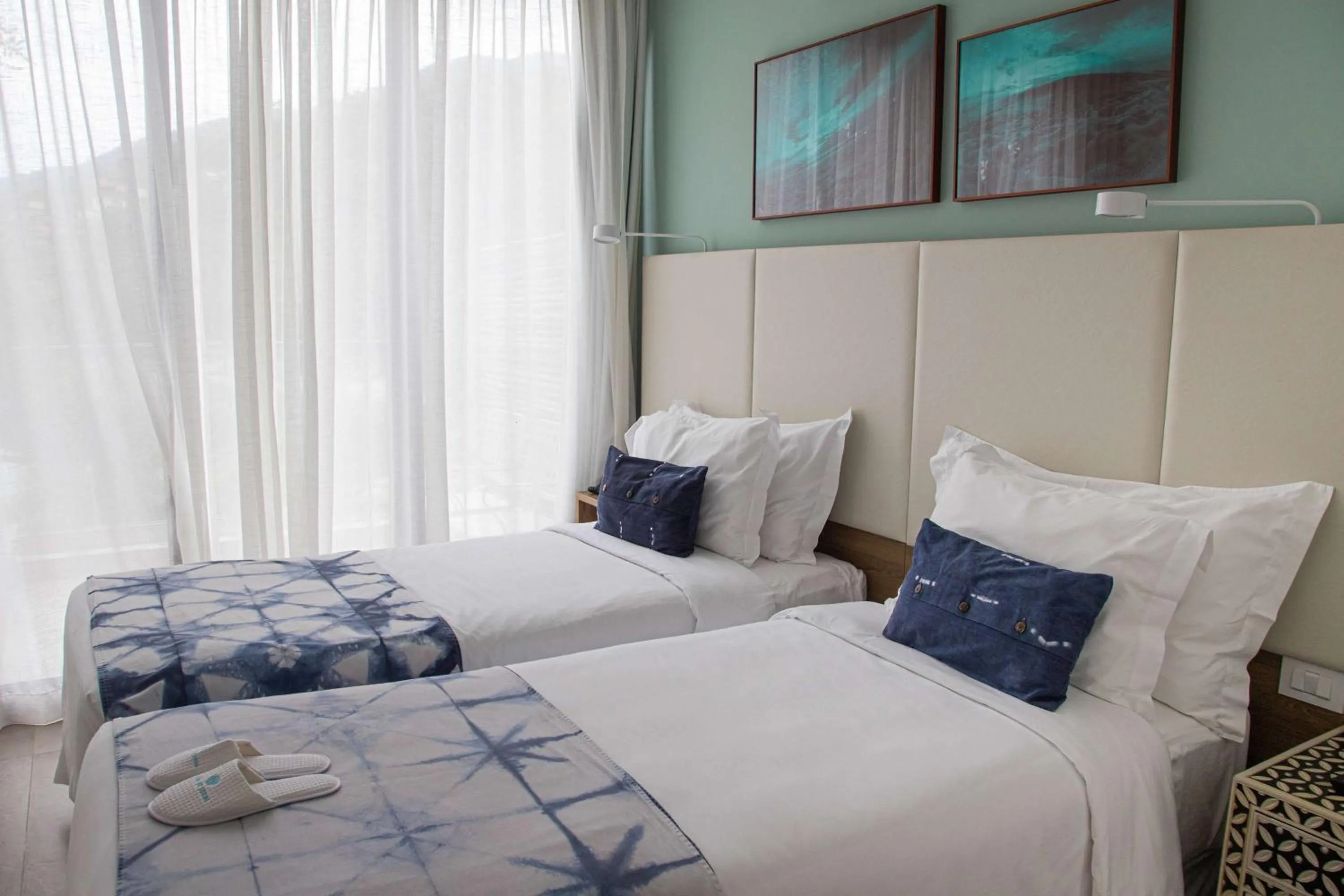 Photo of the whole room, Bed in Casa Di Sirena Ilhabela