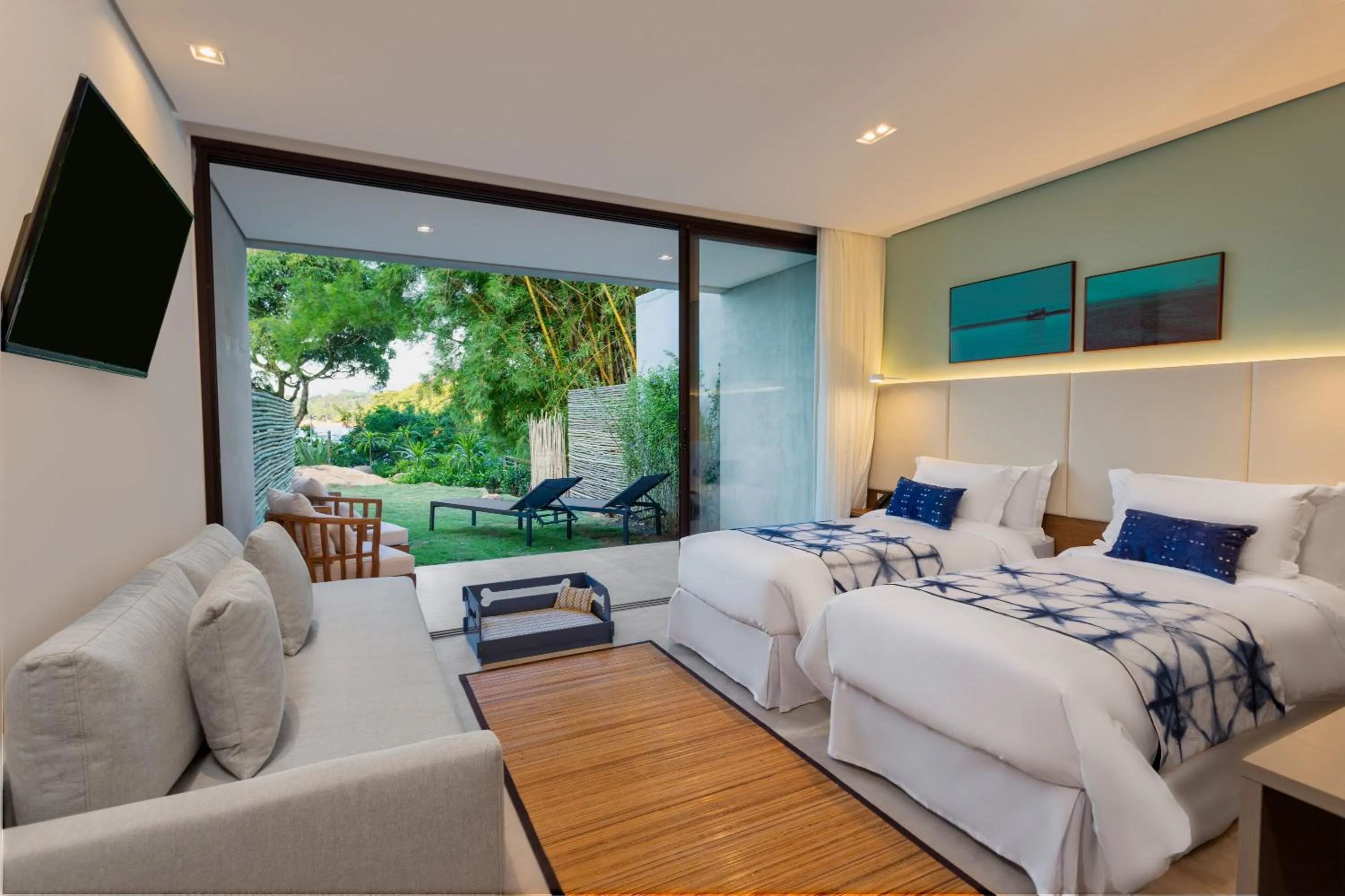 Garden view, Bed in Casa Di Sirena Ilhabela
