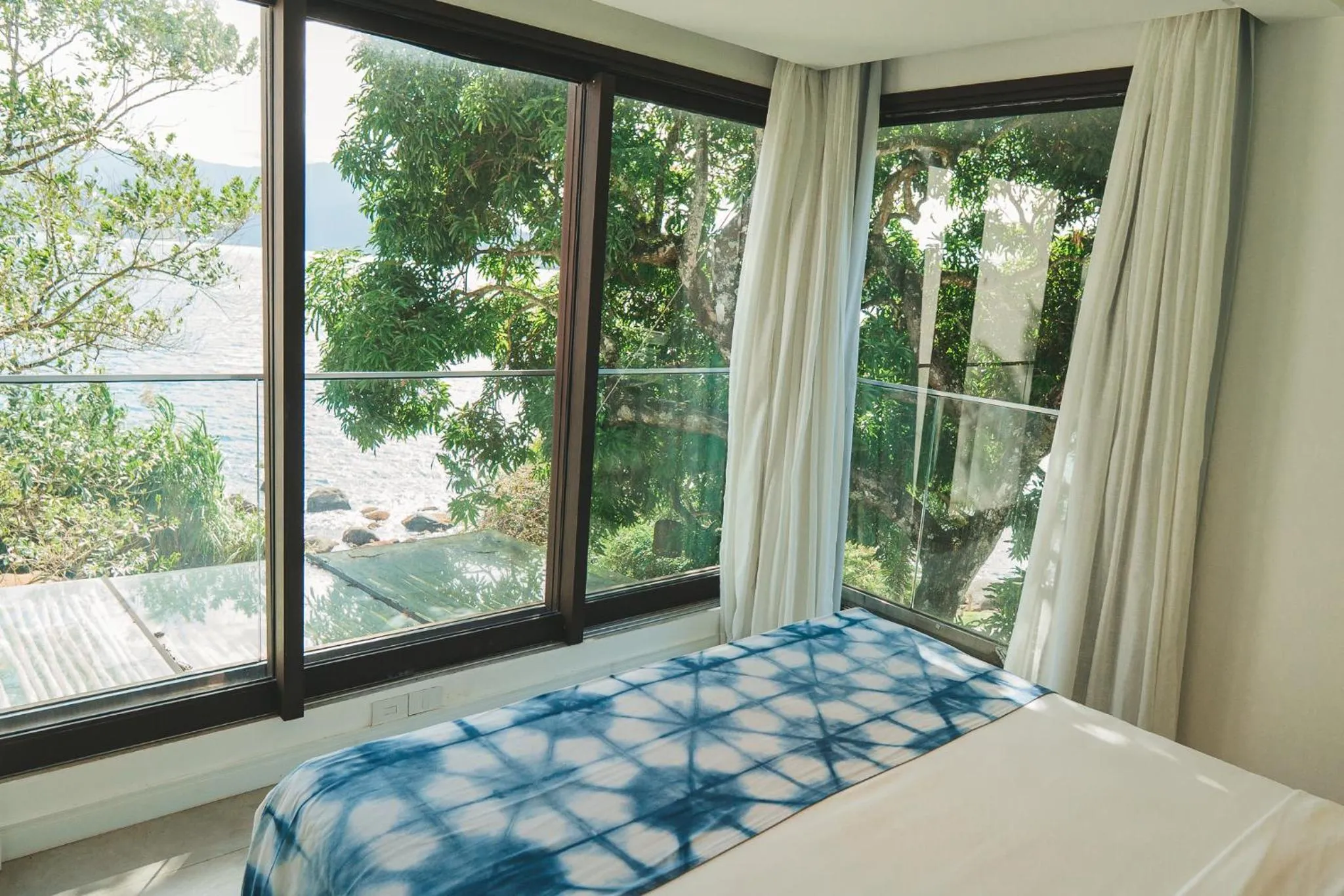 Bedroom, Bed in Casa Di Sirena Ilhabela
