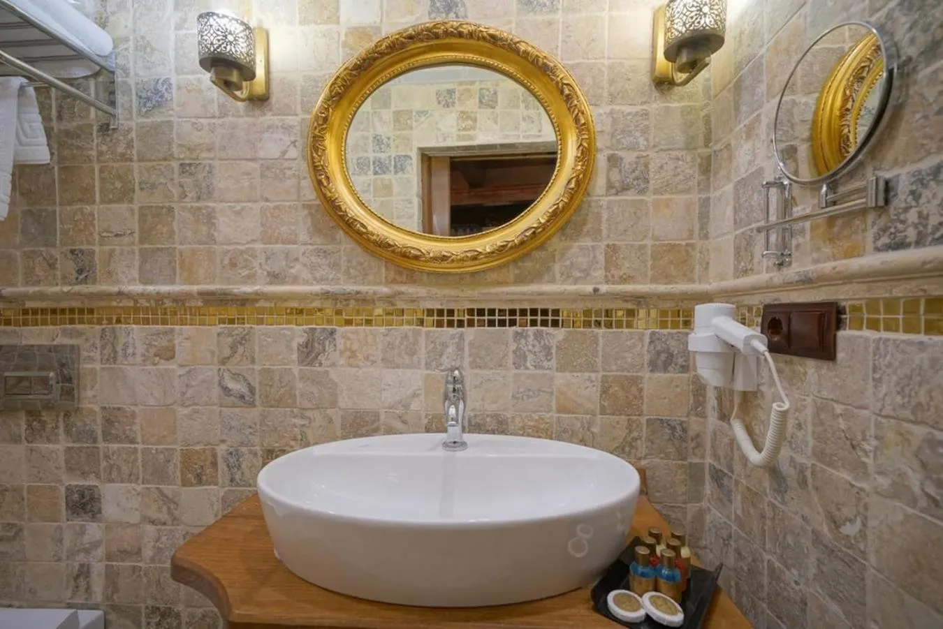 Bathroom in Arte Cave Hotel