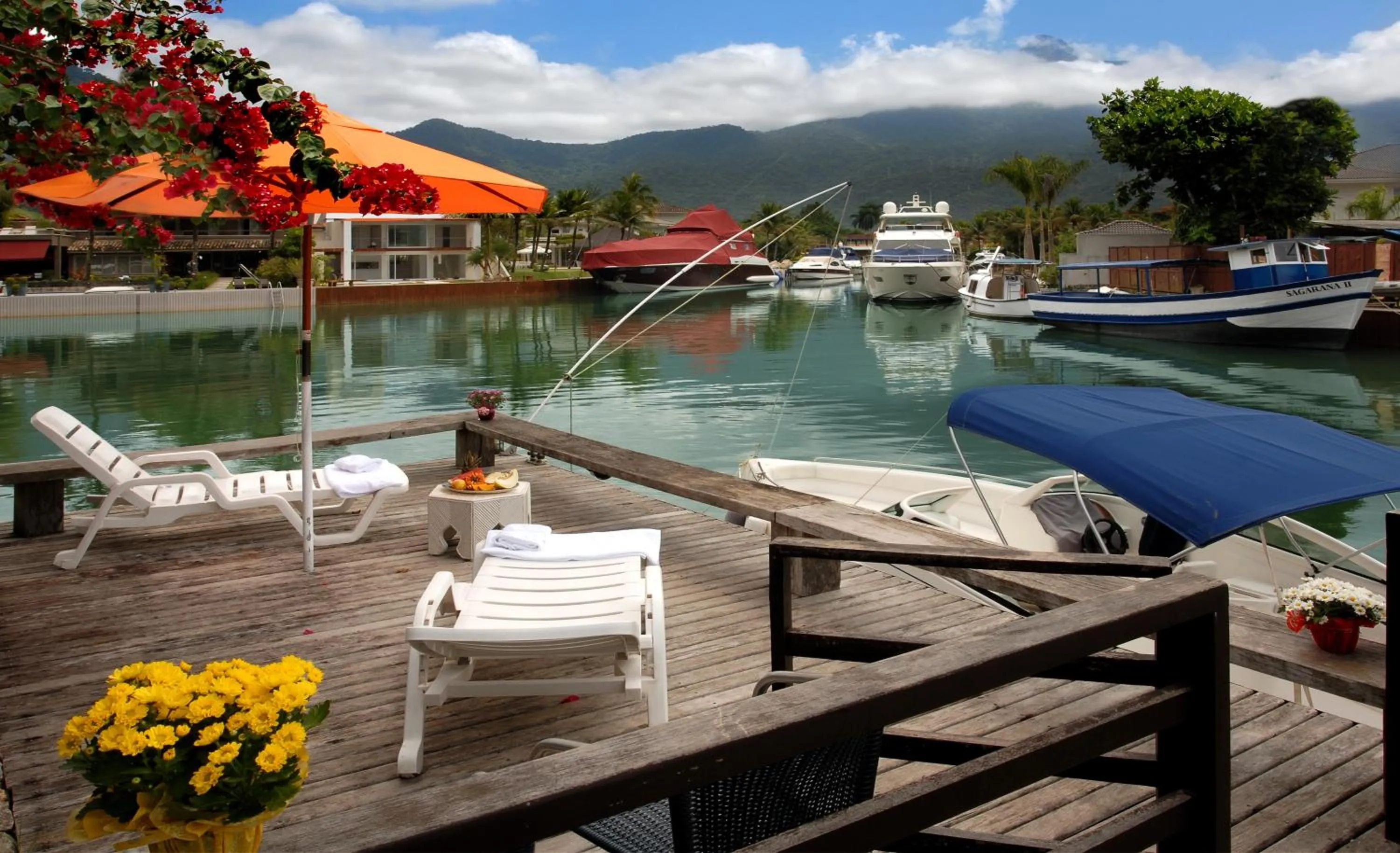 Mountain view in Angra Boutique Hotel