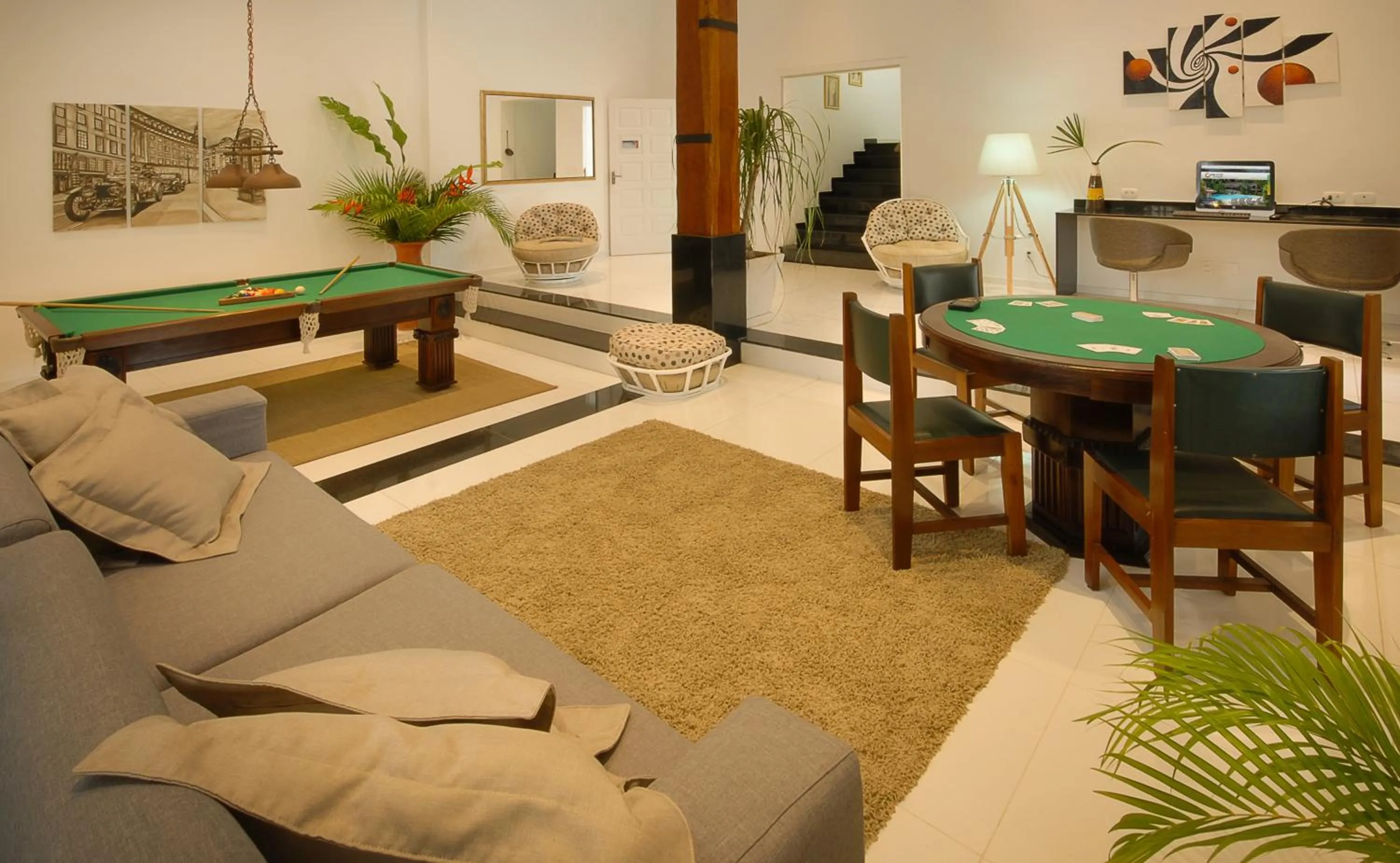 Billiard in Angra Boutique Hotel