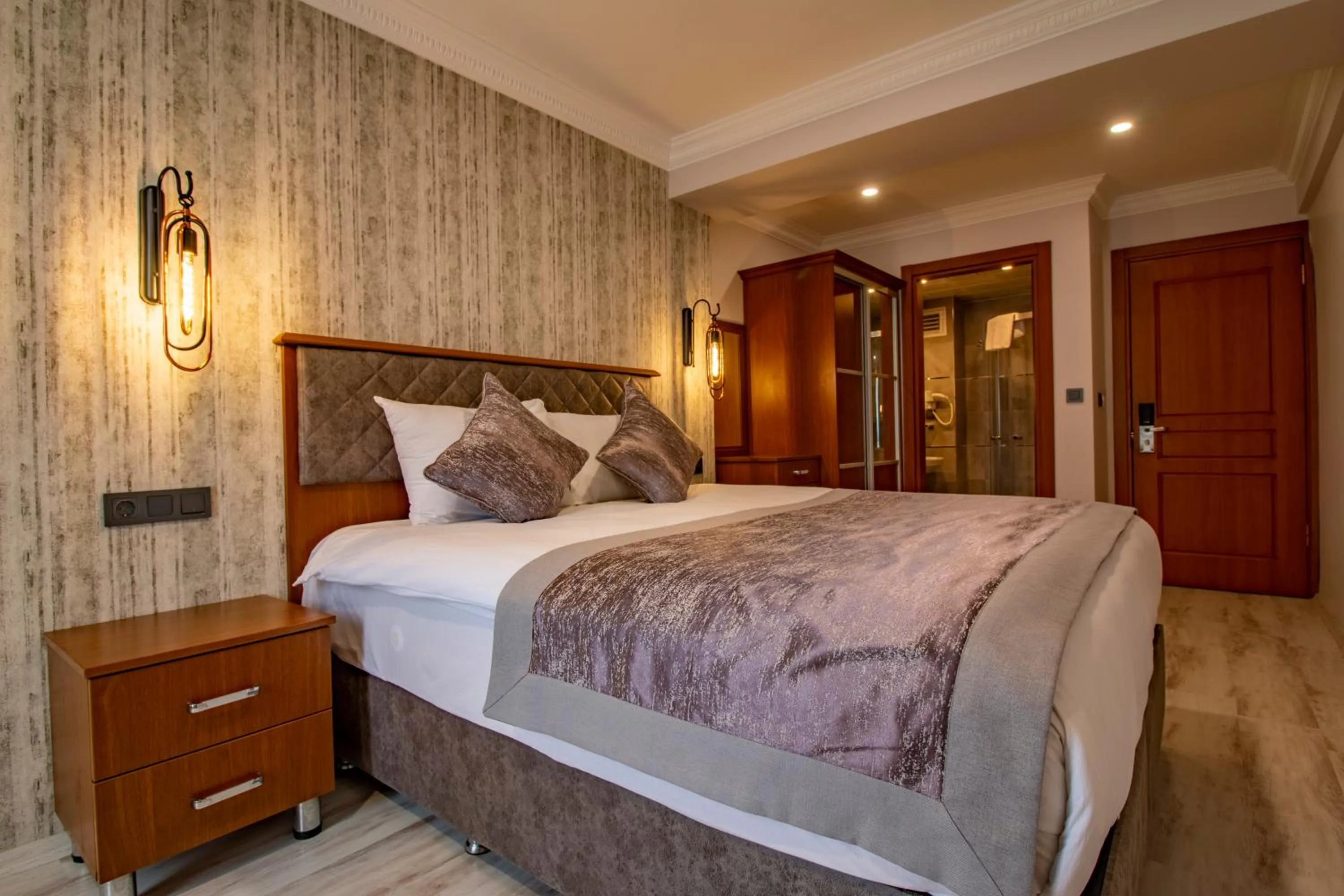 Bed in Avrasya Port Hotel