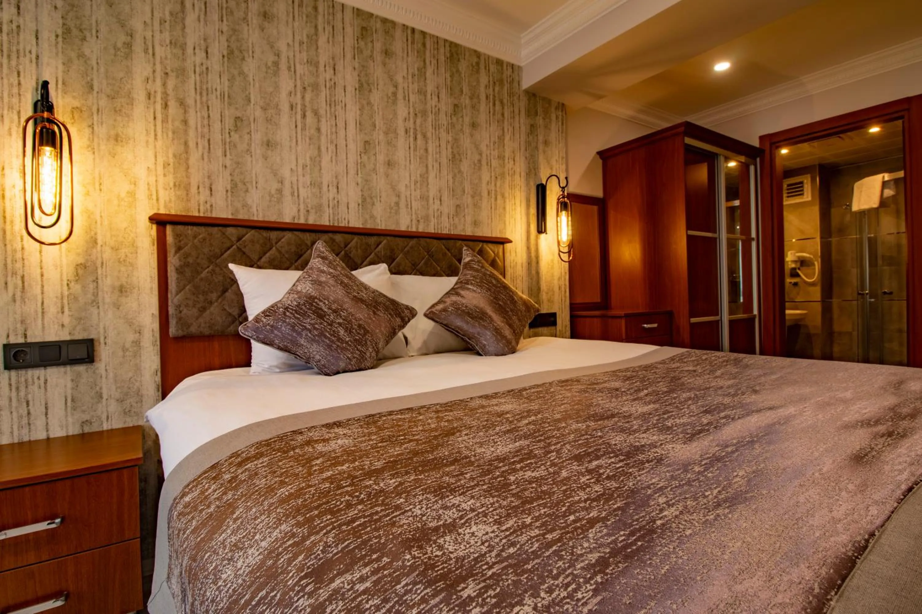 Bed in Avrasya Port Hotel