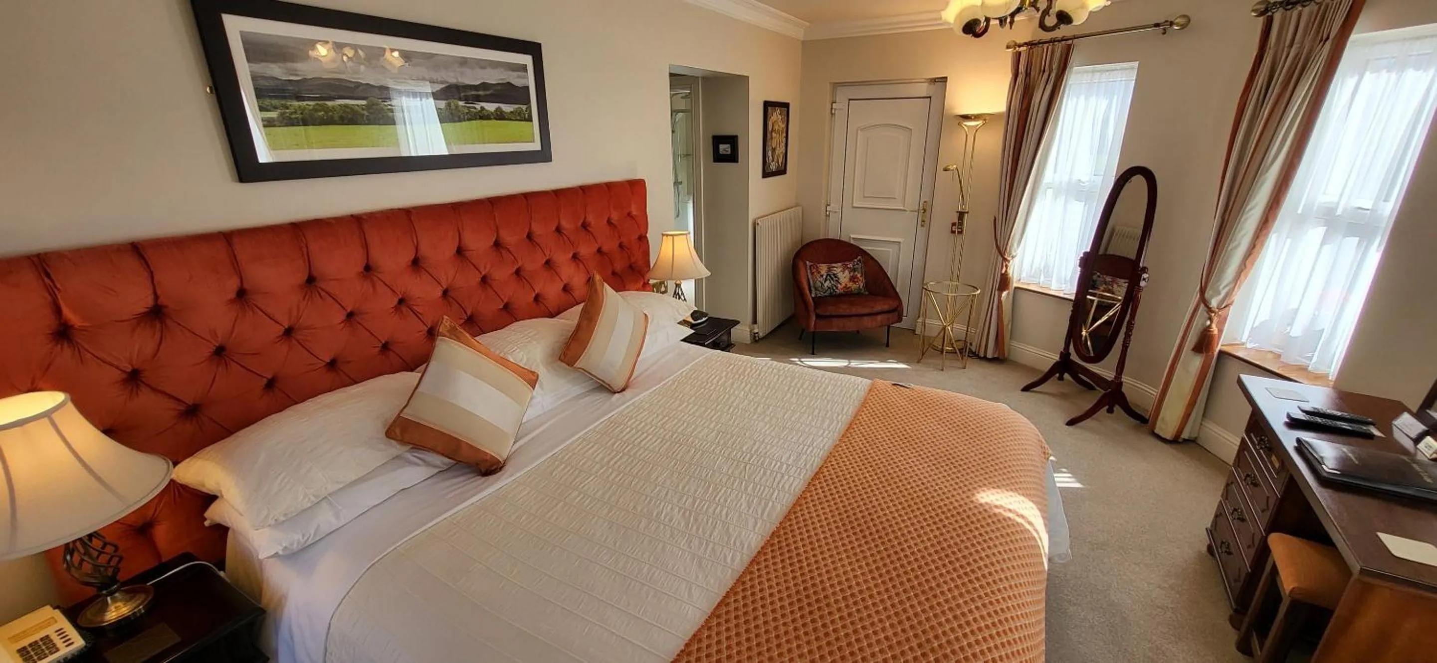 Bedroom, Bed in Brook Manor Lodge