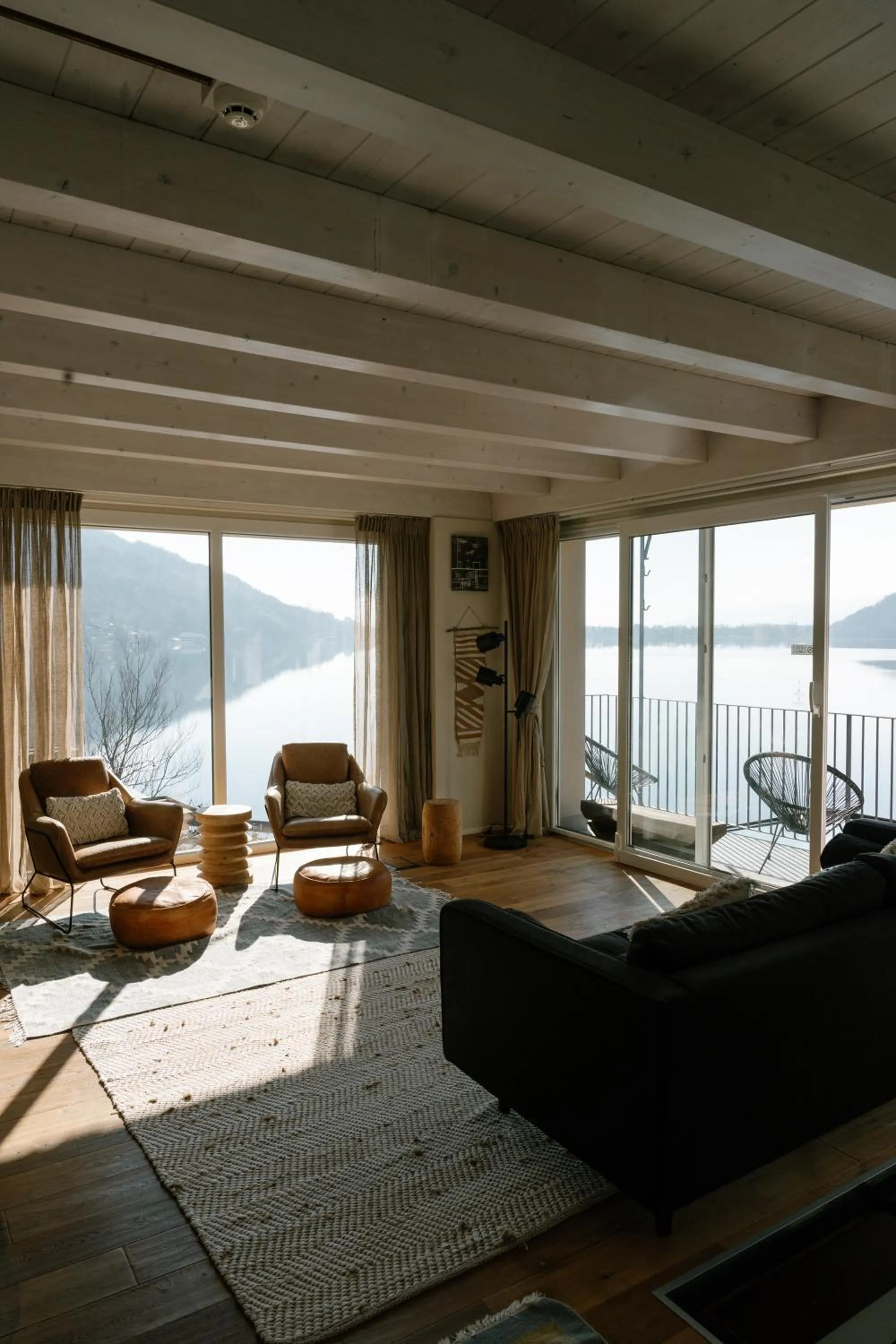 Communal lounge/ TV room in Casa della Capra