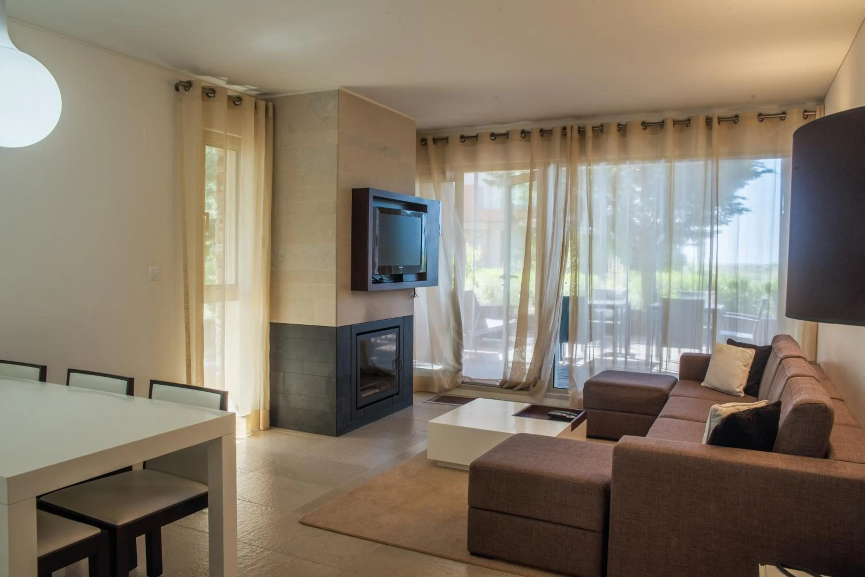 TV and multimedia in Troia Residence by The Editory - Apartamentos Praia