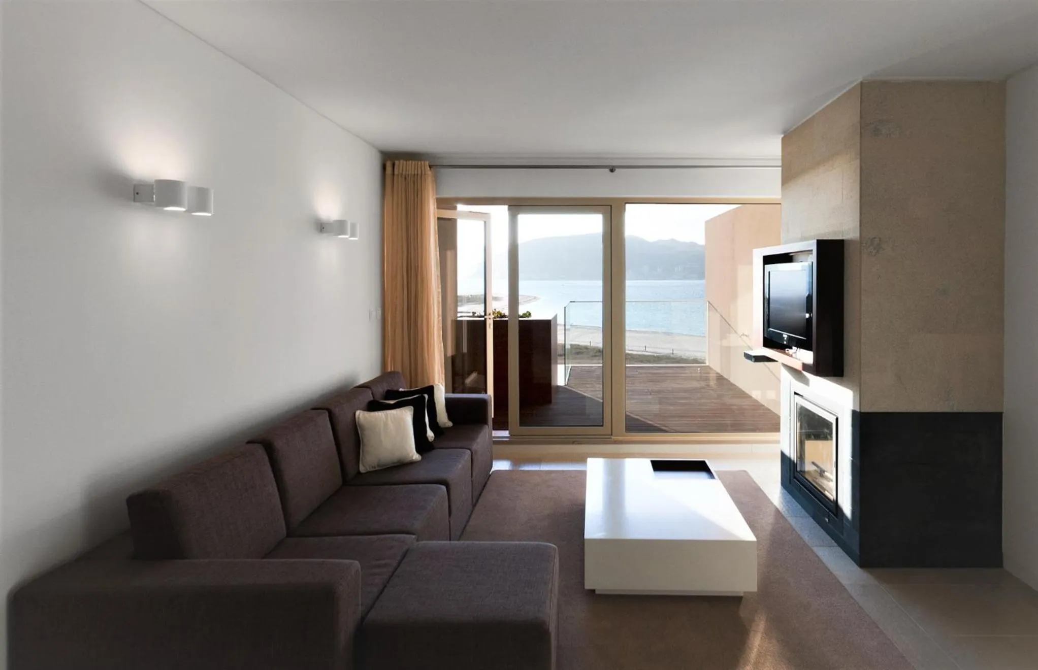TV and multimedia in Troia Residence by The Editory - Apartamentos Praia