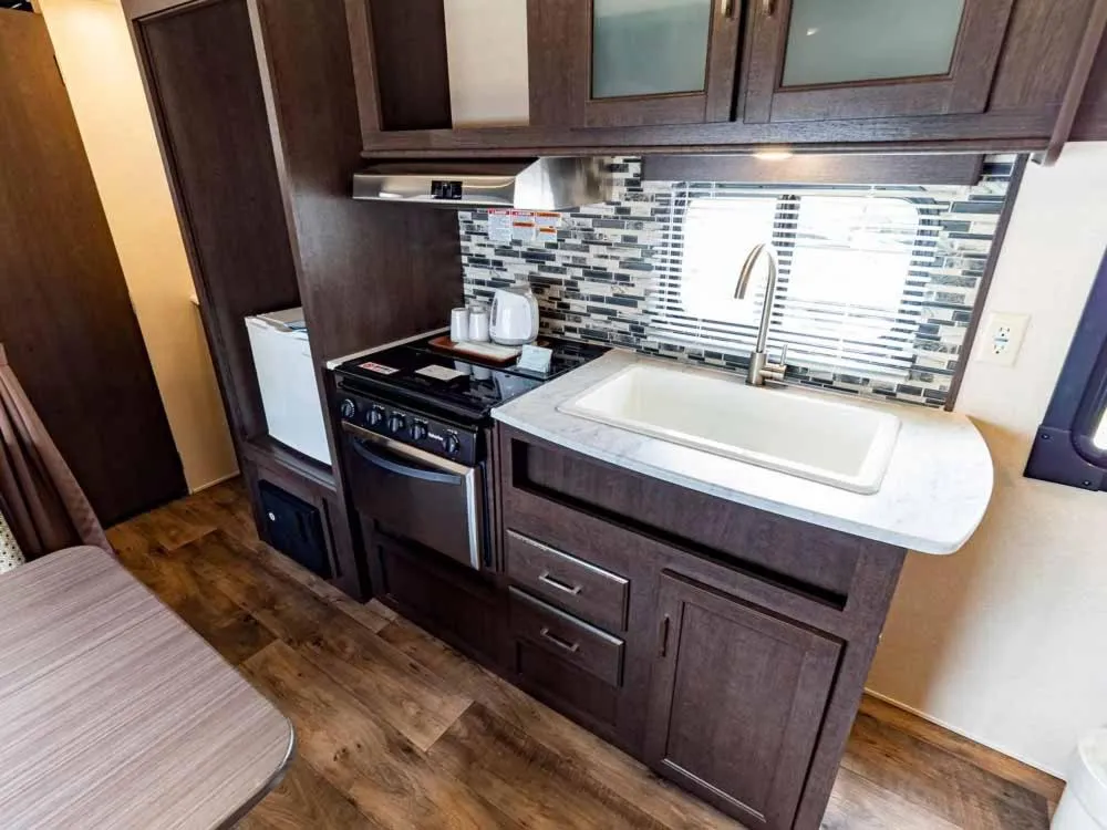 Dining area in Beach Resort Hotel Kalakaua