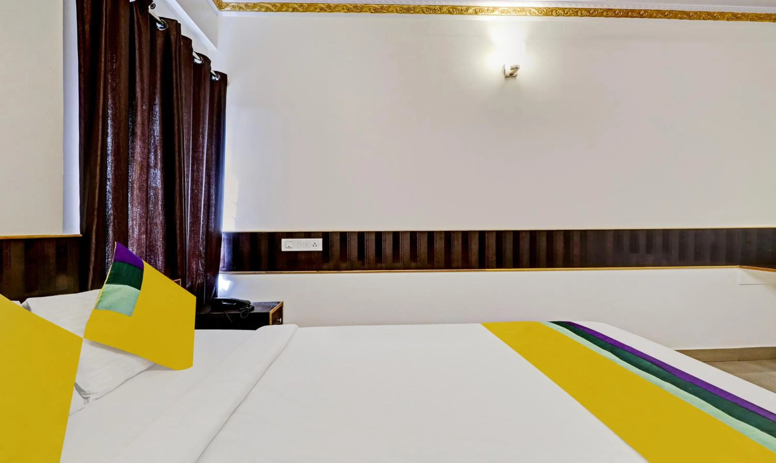 Bedroom, Bed in Itsy Hotels HSR Comfort