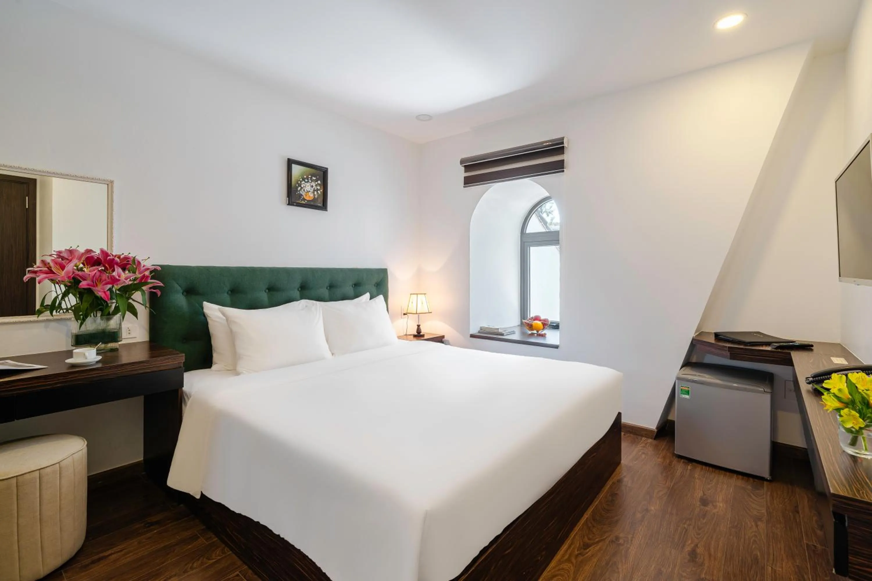 Bed in TTR Moonstone Apart Hotel