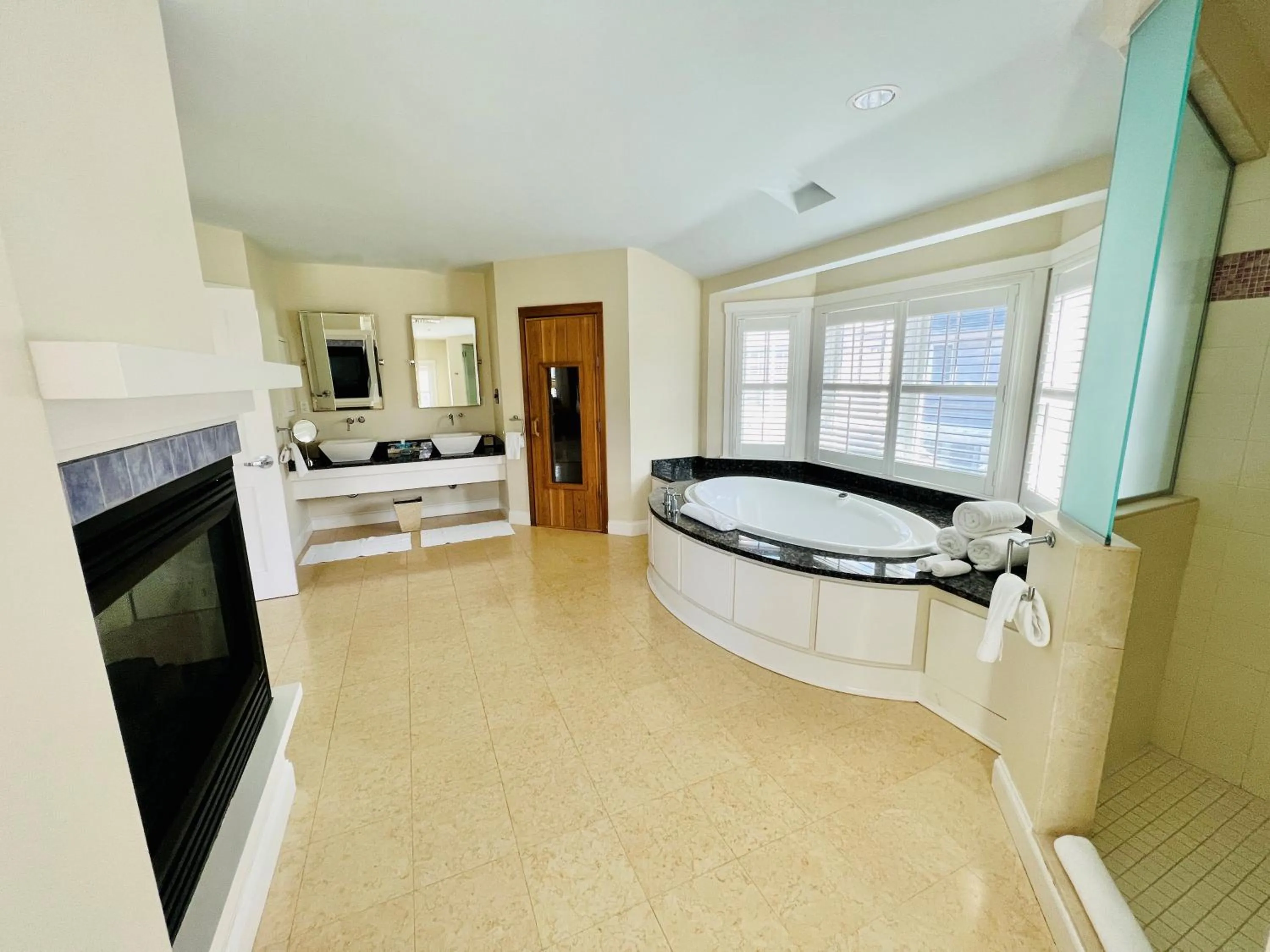 Bathroom in Chatham Bars Inn