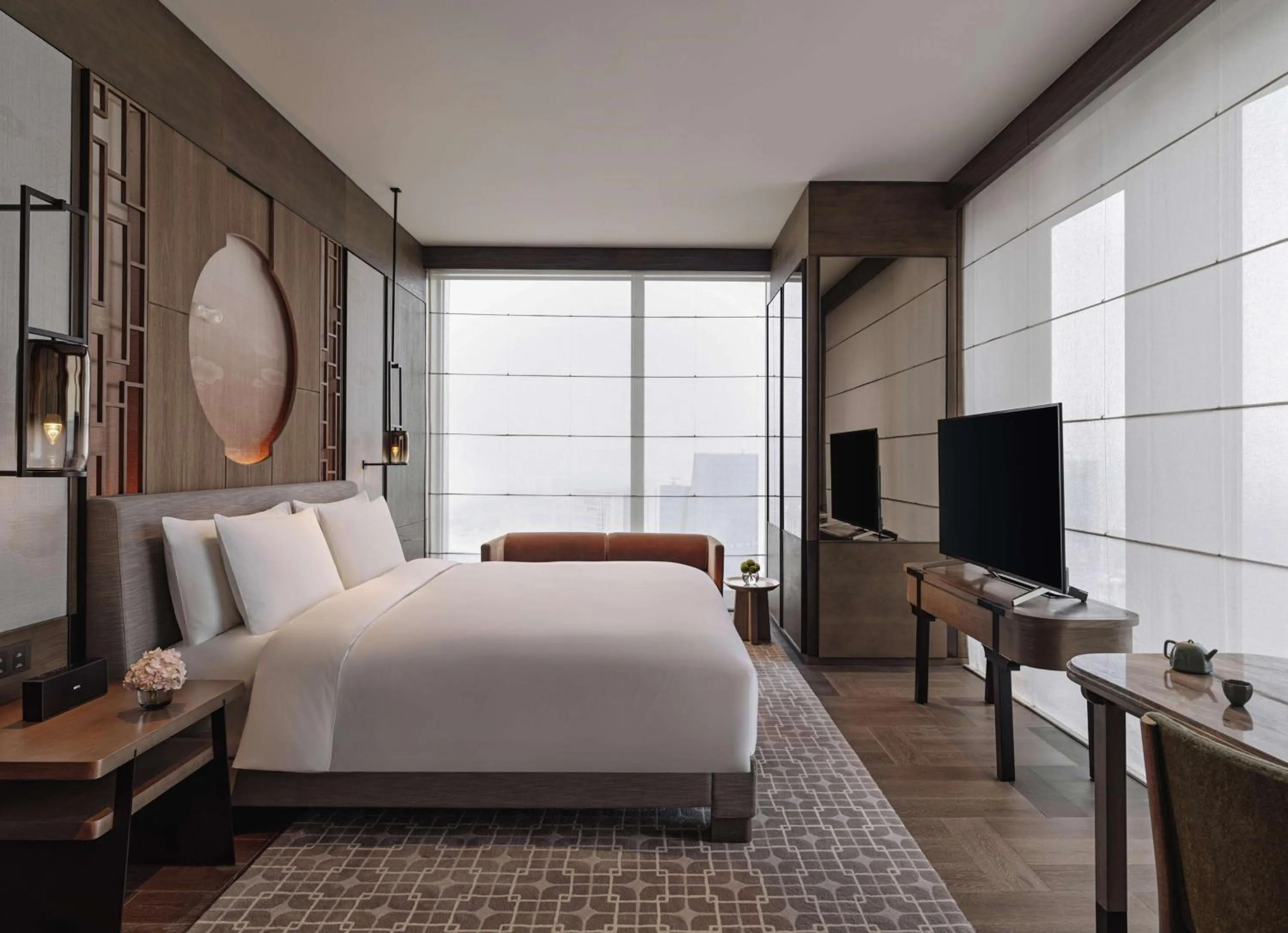 Photo of the whole room, Bed in Park Hyatt Shenzhen
