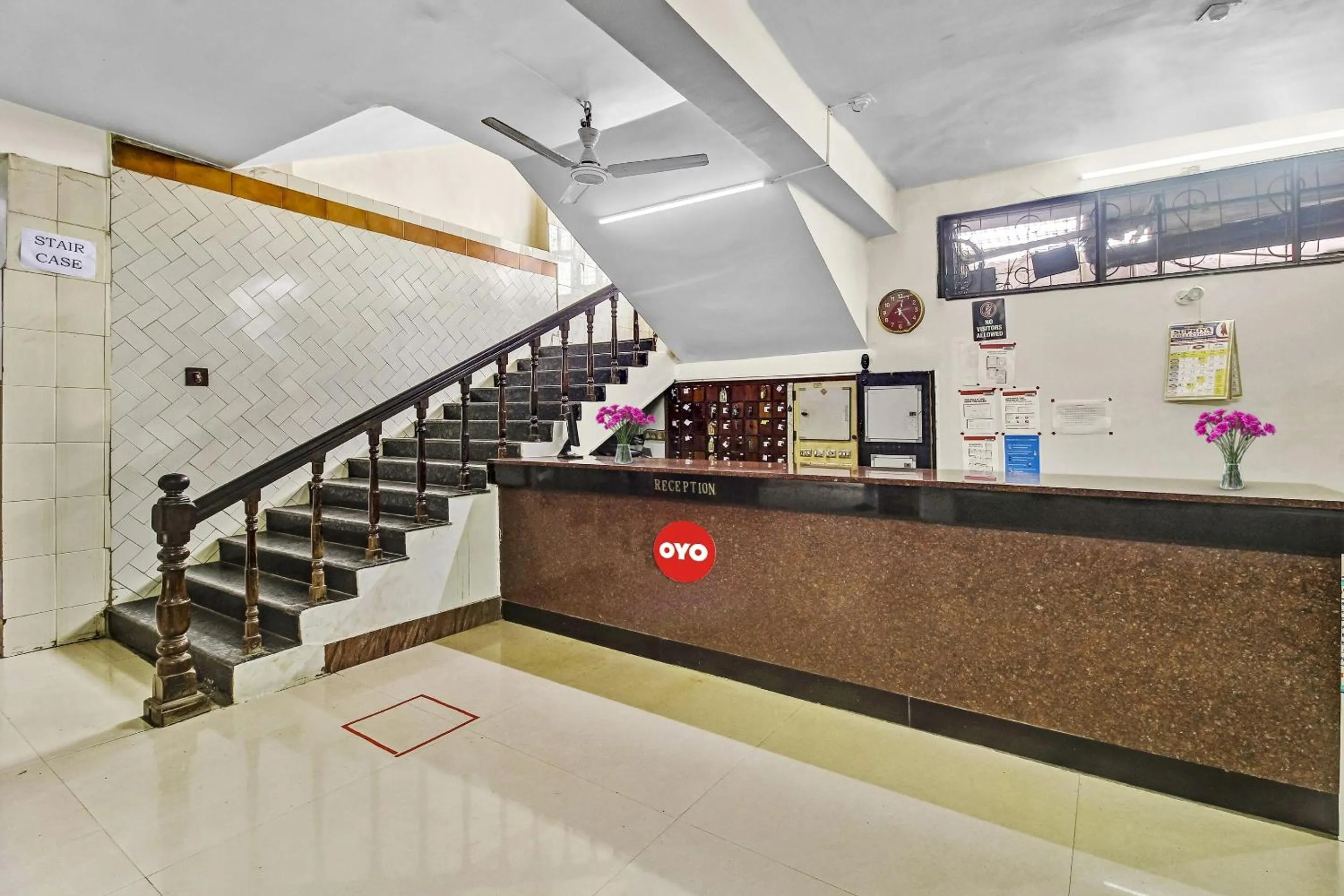 Lobby or reception in Super Hotel O Sridhar