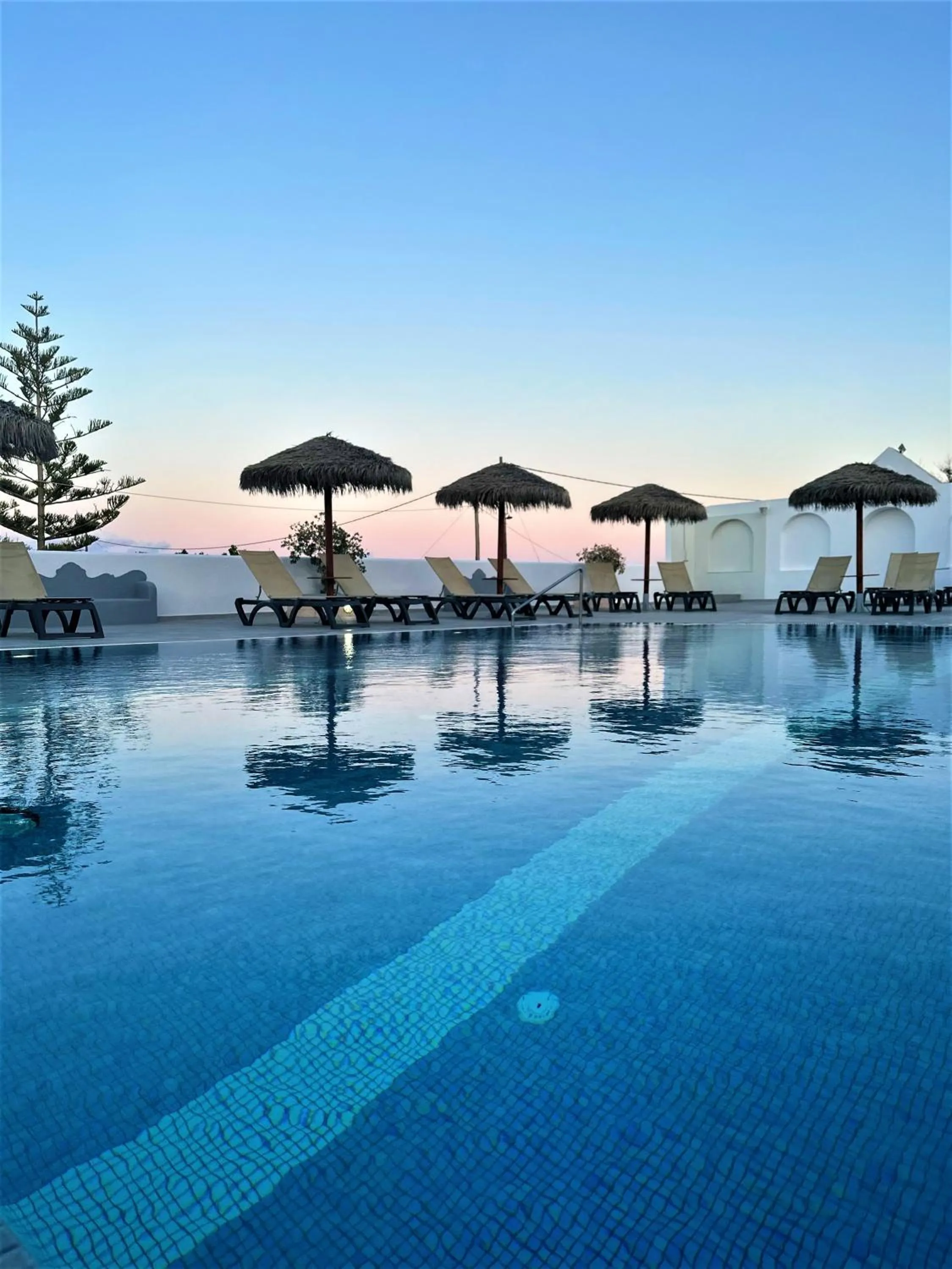 Swimming pool in Nikos Hotel
