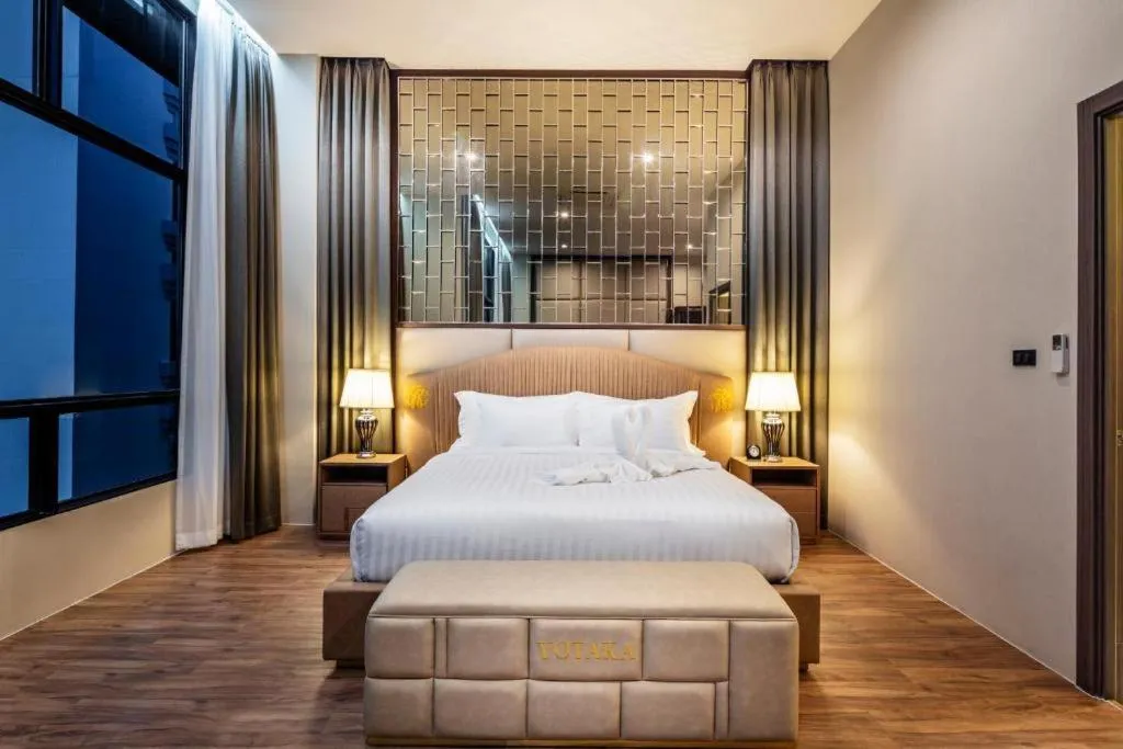 Bed in The Grand Sala Thai