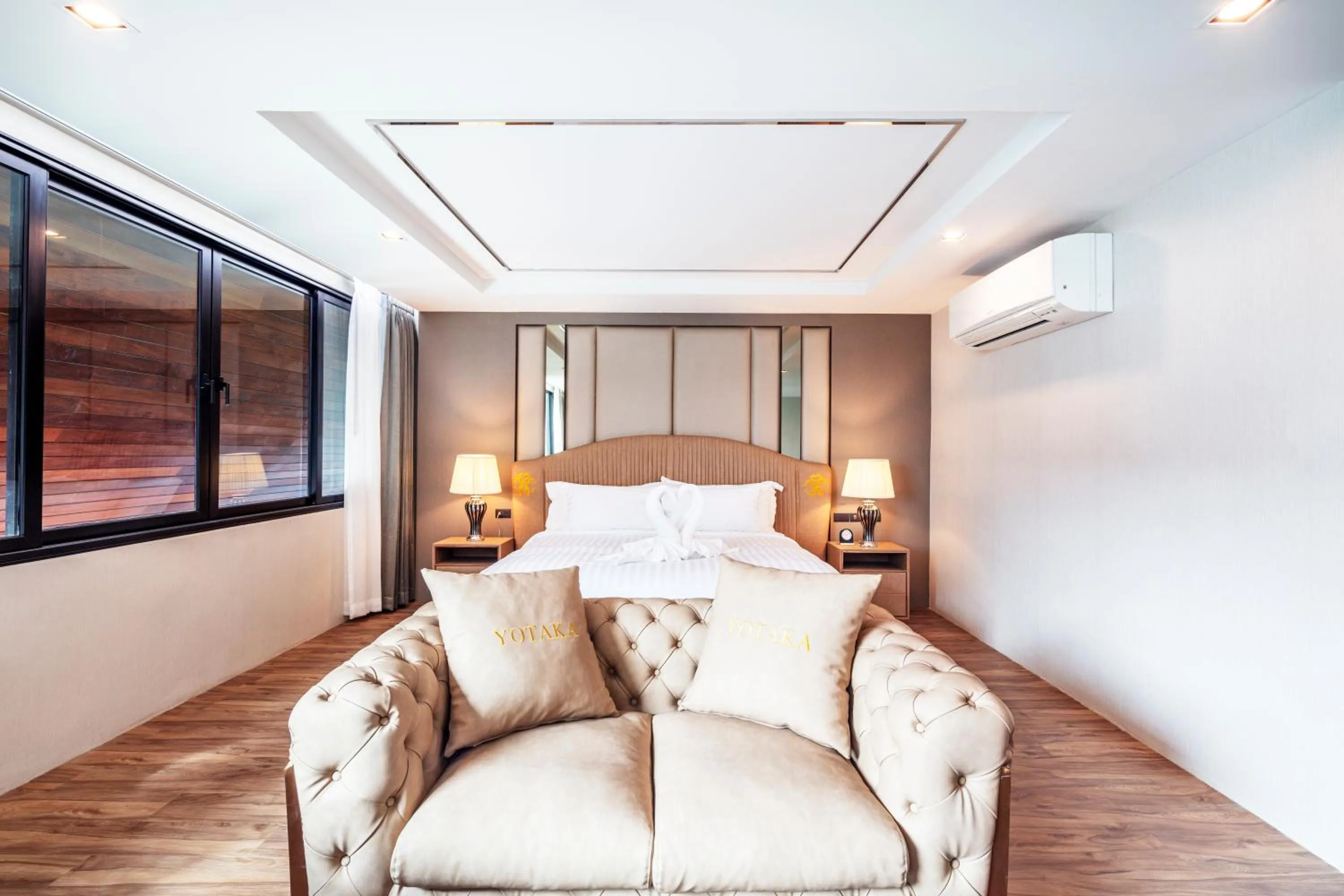 Bed in The Grand Sala Thai