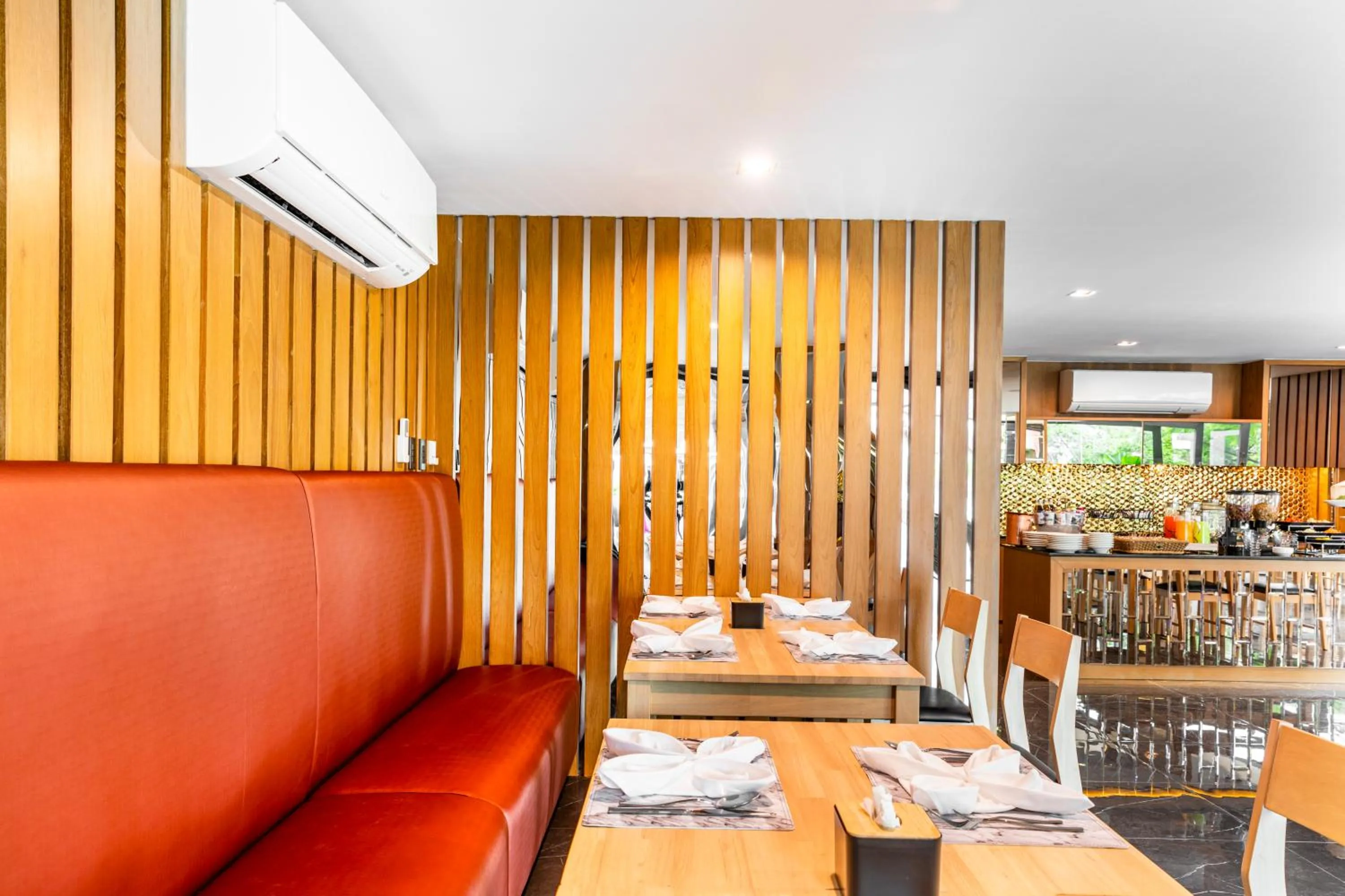 Restaurant/places to eat in The Grand Sala Thai