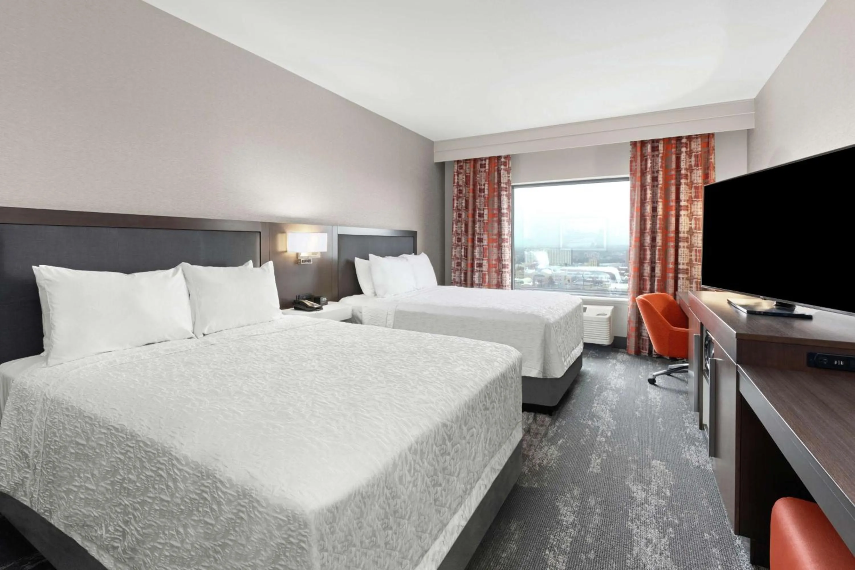 Bedroom, Bed in Hampton Inn & Suites Spokane Downtown-South