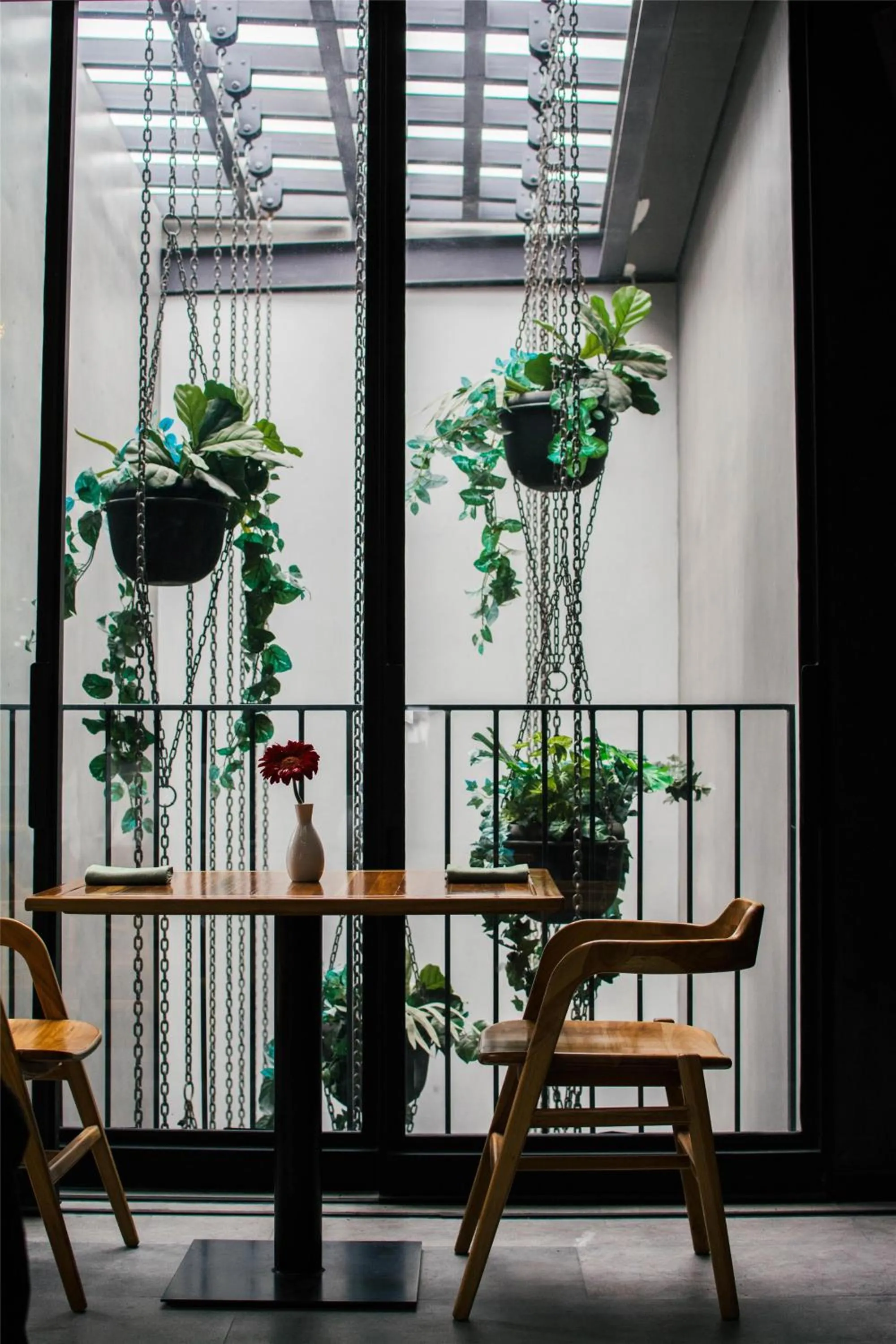 Restaurant/places to eat in Umbral, Curio Collection By Hilton