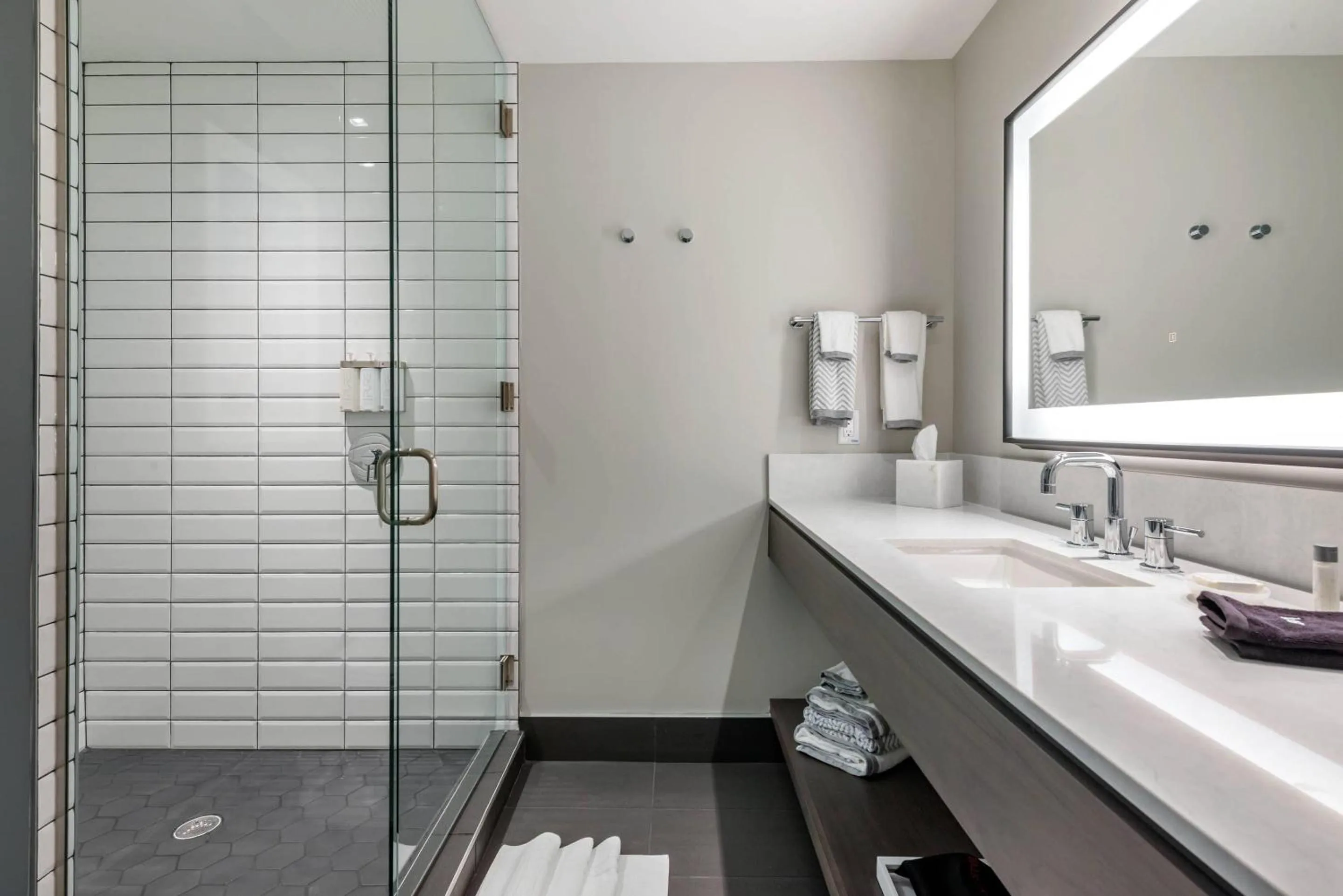 Bedroom in Cambria Hotel Houston Downtown Convention Center