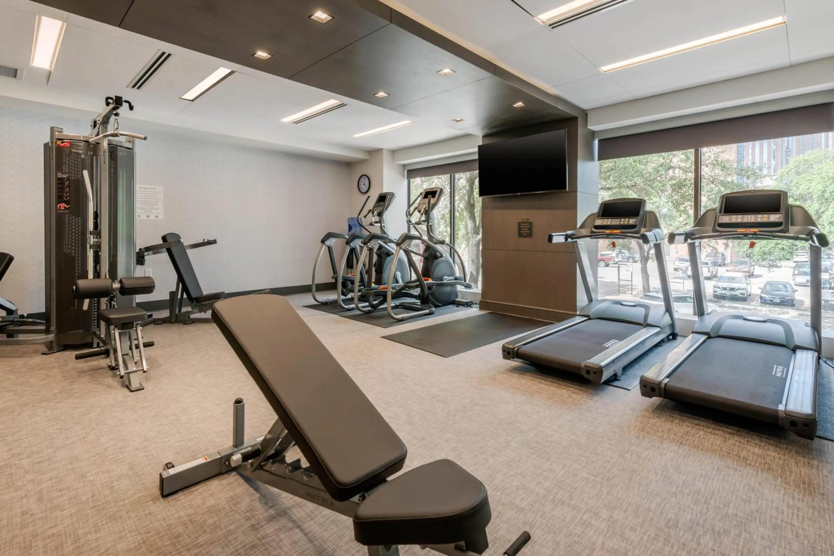 Fitness centre/facilities in Cambria Hotel Houston Downtown Convention Center