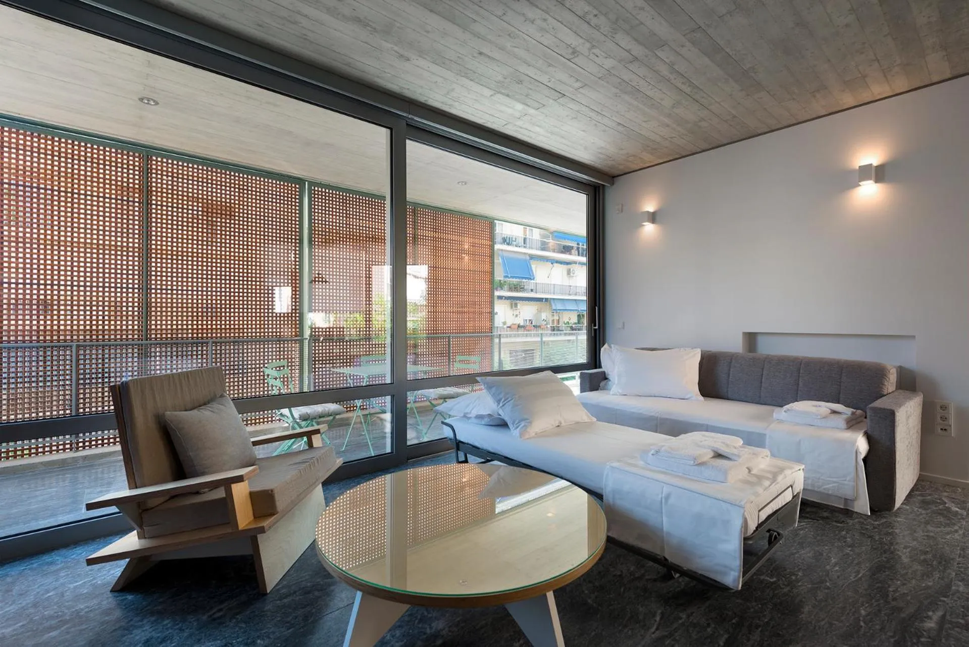 Photo of the whole room, Bed in Athens BlueBuilding