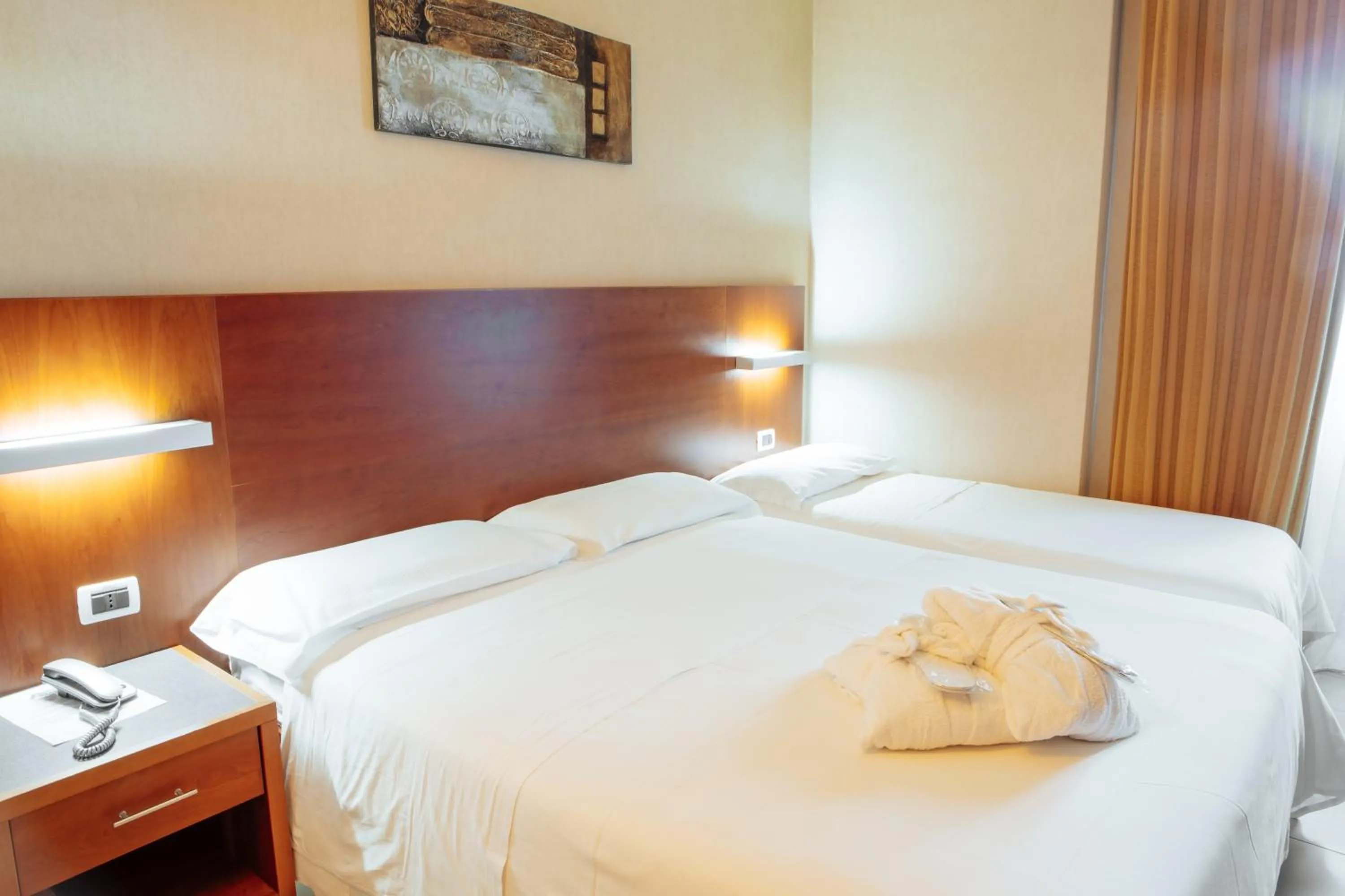 Bedroom, Bed in Hotel Amico