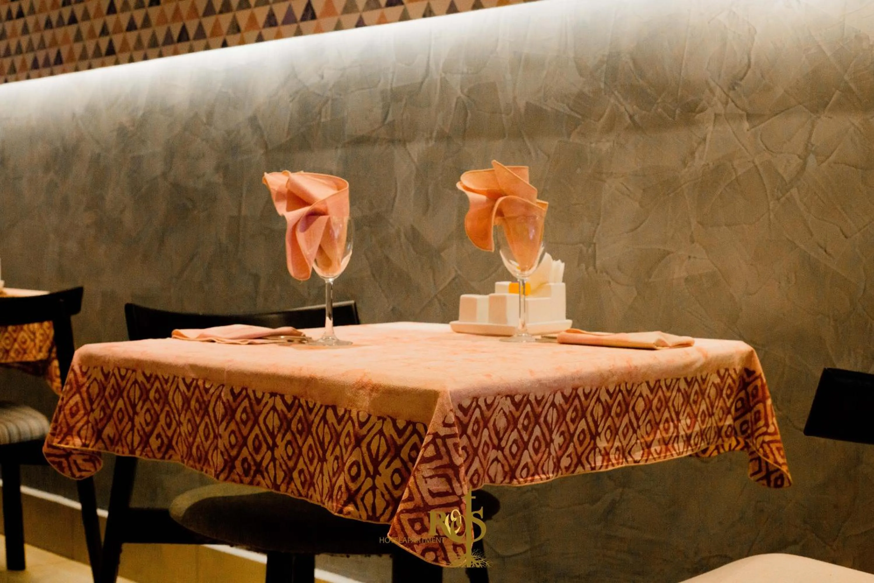 Roots Hotel Apartments Abidjan