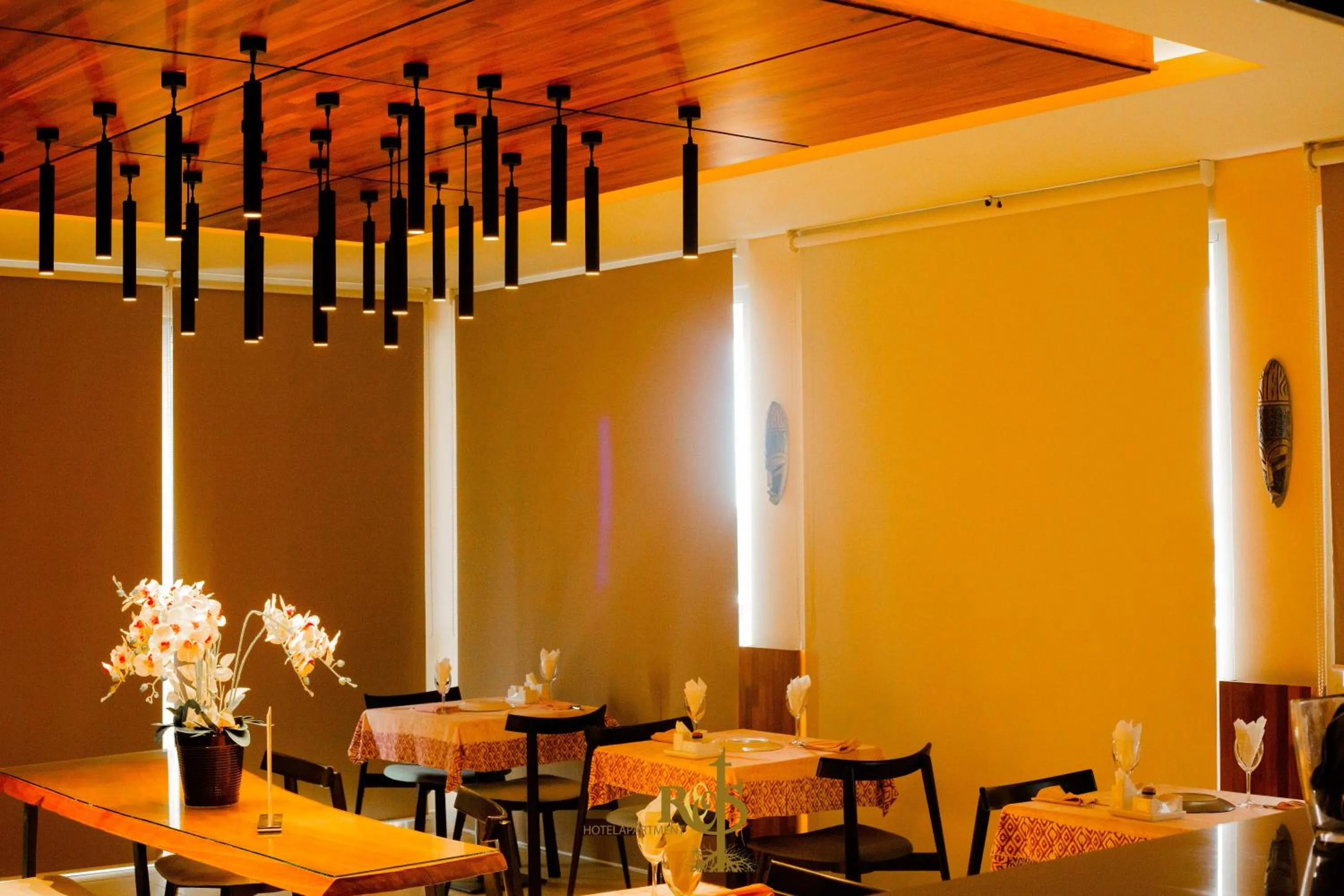 Roots Hotel Apartments Abidjan