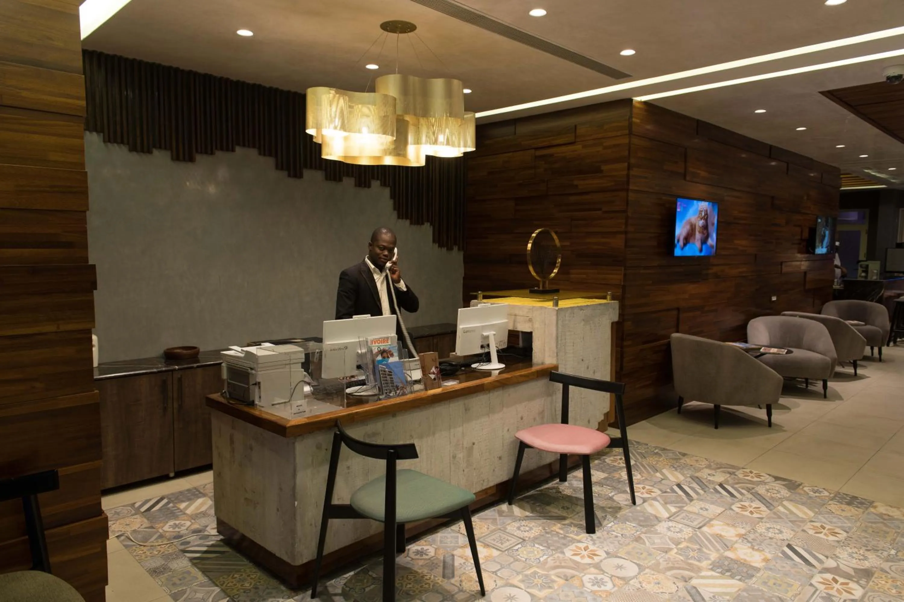 Roots Hotel Apartments Abidjan