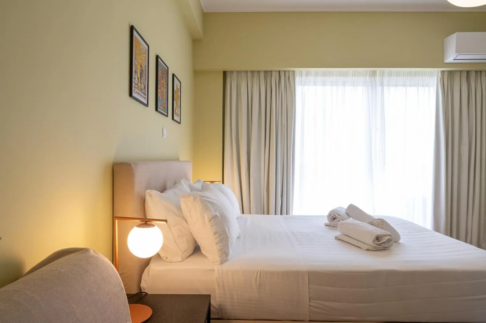 Bed in ATHENS STORIES