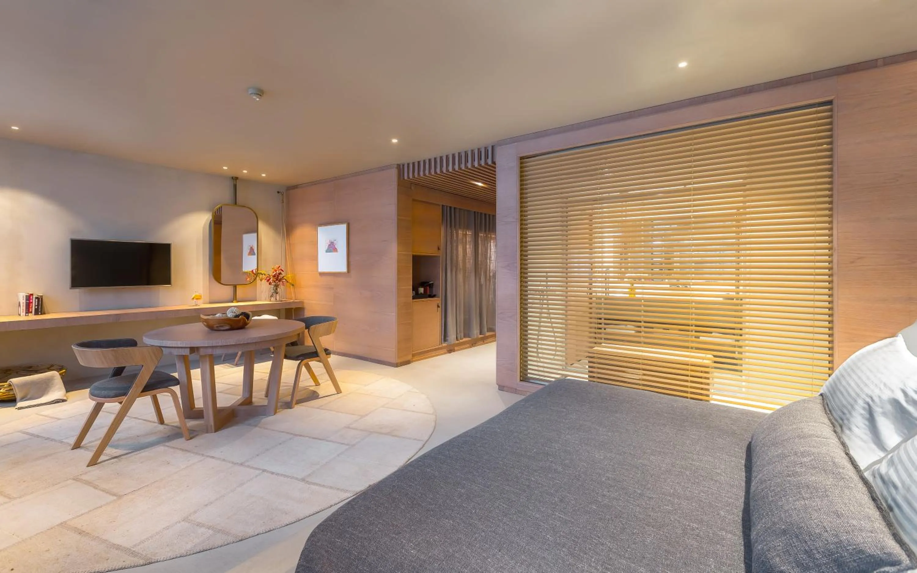 Photo of the whole room in OMM INN