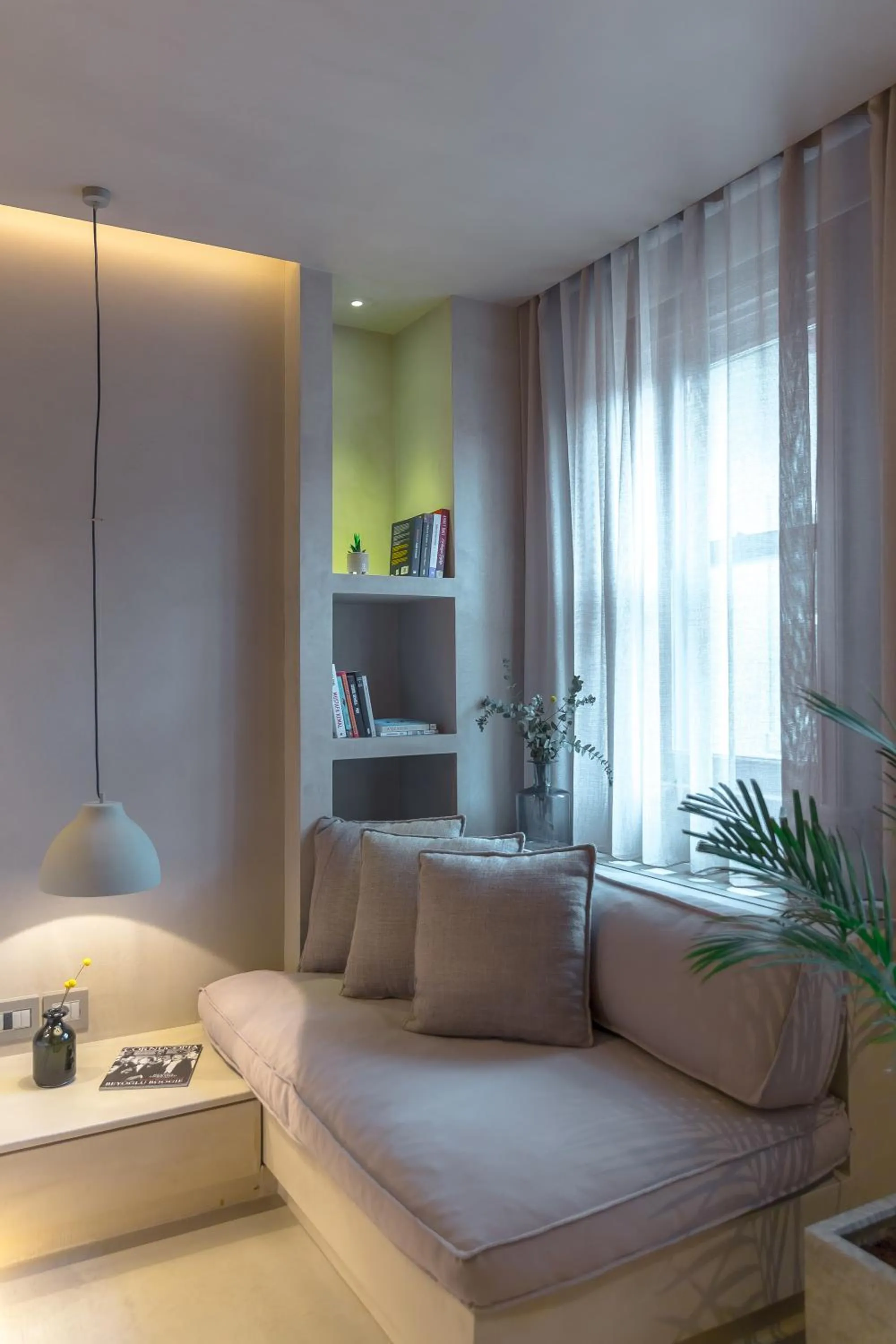 Seating area in OMM INN