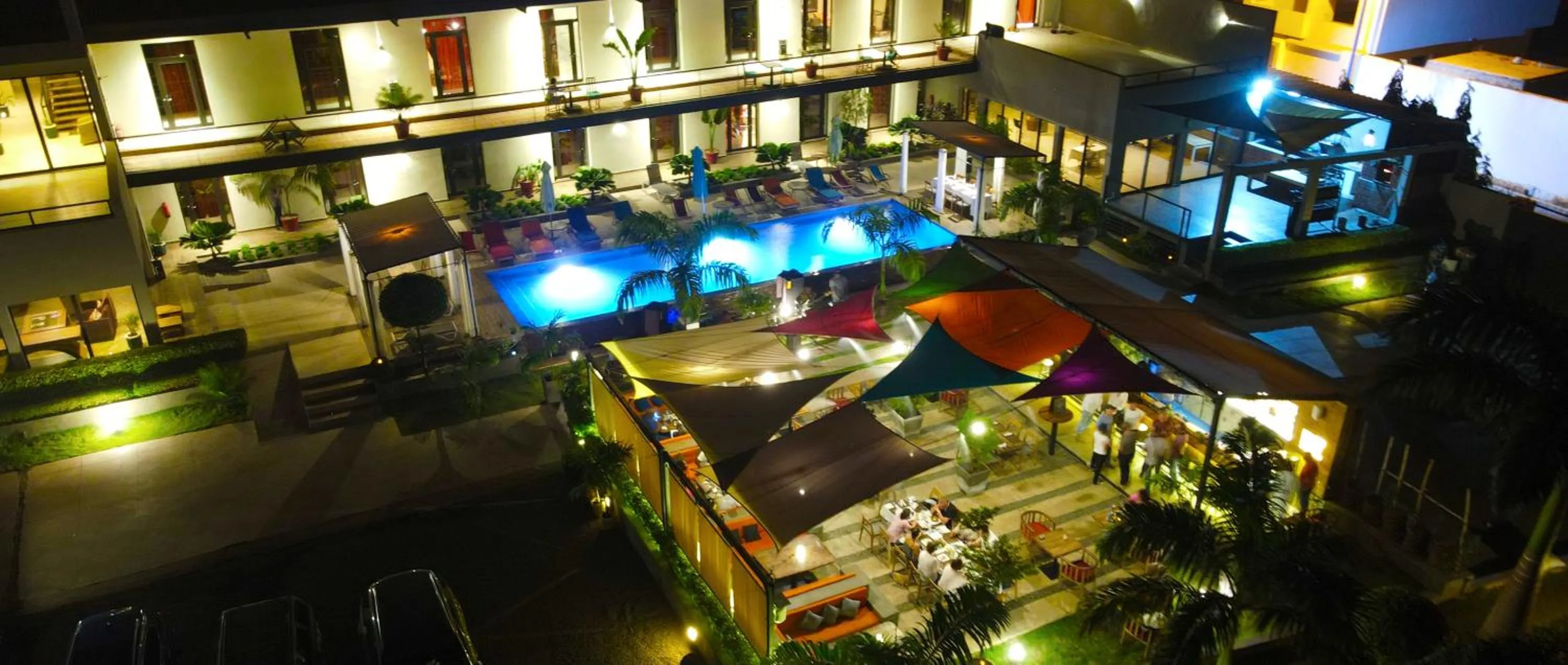 Restaurant/places to eat in Au bord de l'eau