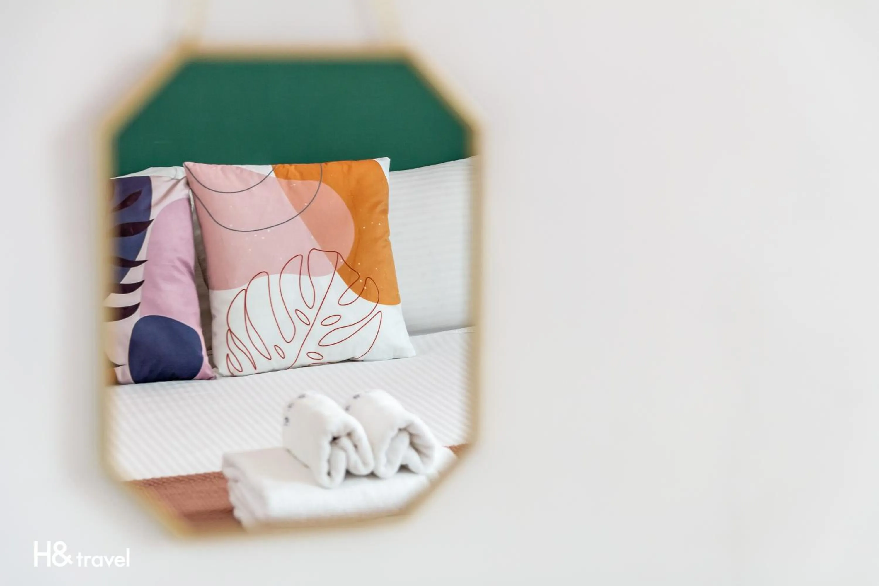 Decorative detail, Bed in Sleepier Multi-Minsu Tainan